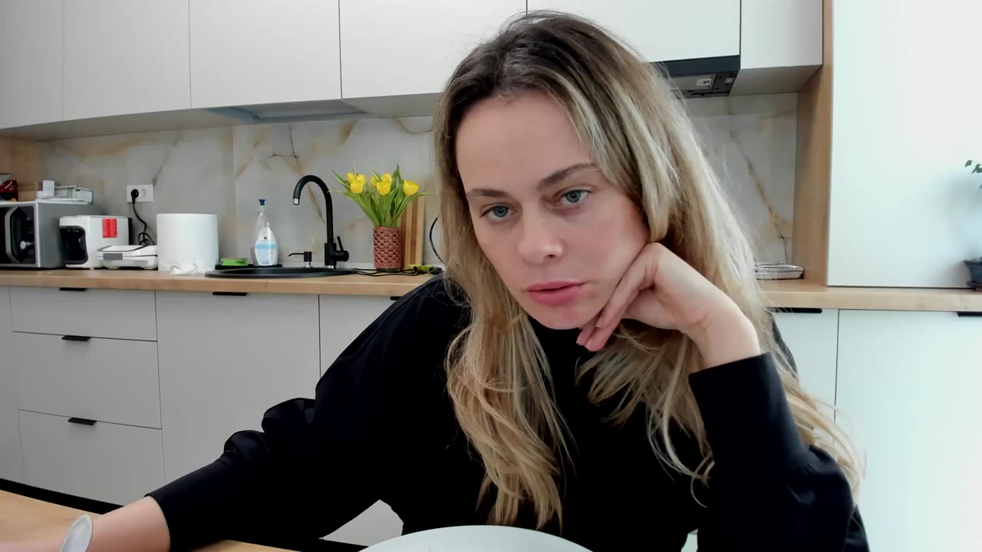 Gallery image thumbnail from DebbyPaige's myfreecams stream on, 03/20/2024, 13:29 image 18 of 20