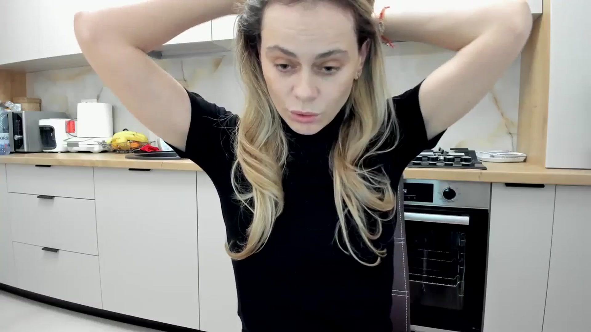 Gallery image thumbnail from DebbyPaige's myfreecams stream on, 03/22/2024, 18:44 image 16 of 20