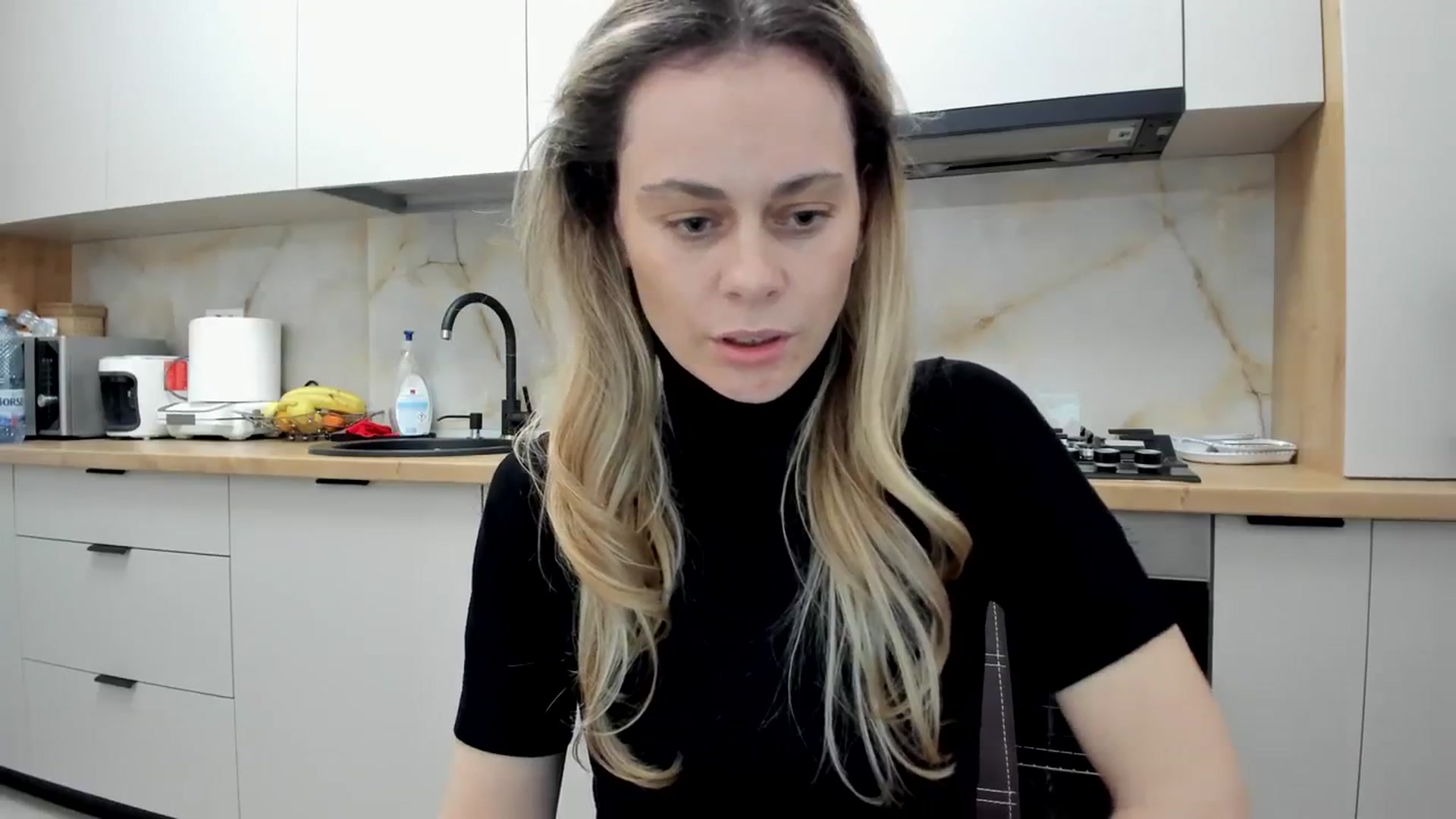 Gallery image thumbnail from DebbyPaige's myfreecams stream on, 03/22/2024, 18:44 image 17 of 20