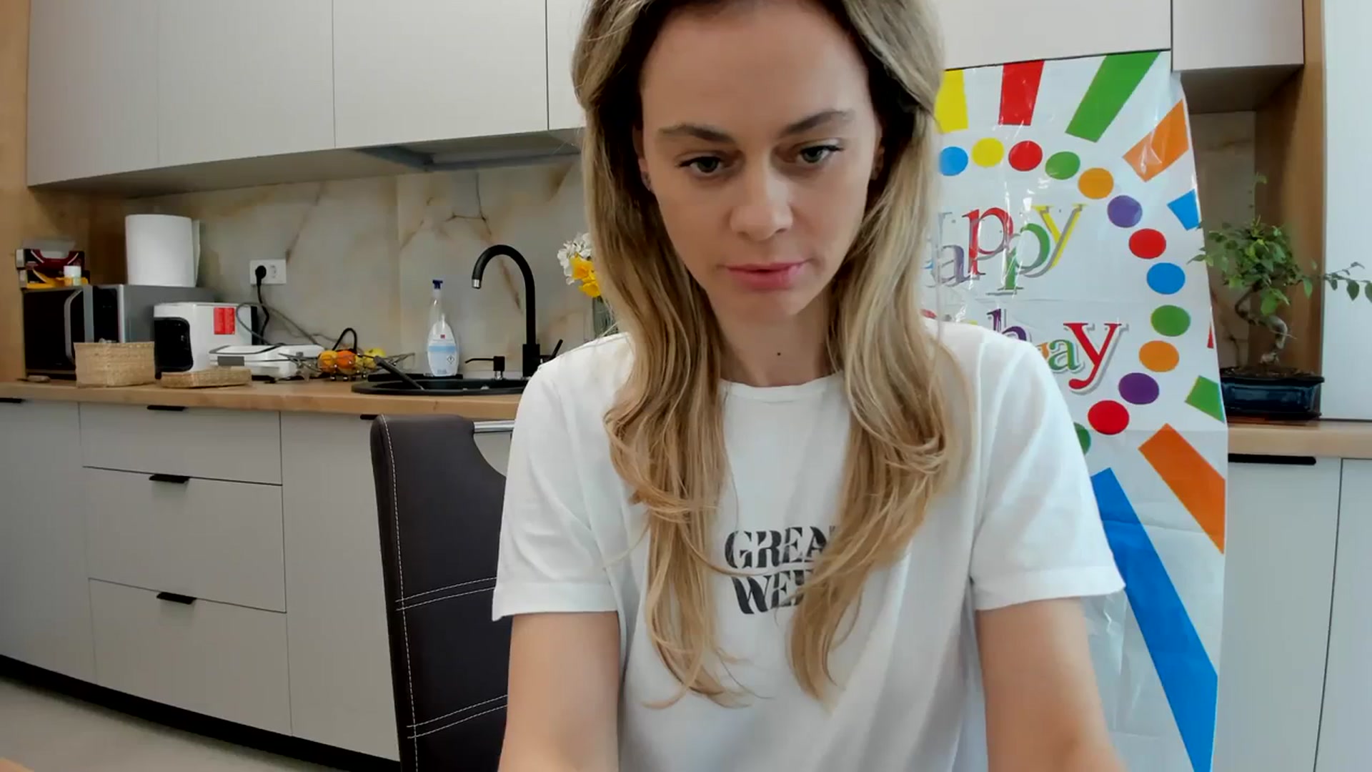 Gallery image thumbnail from DebbyPaige's myfreecams stream on, 03/24/2024, 18:05 image 3 of 20