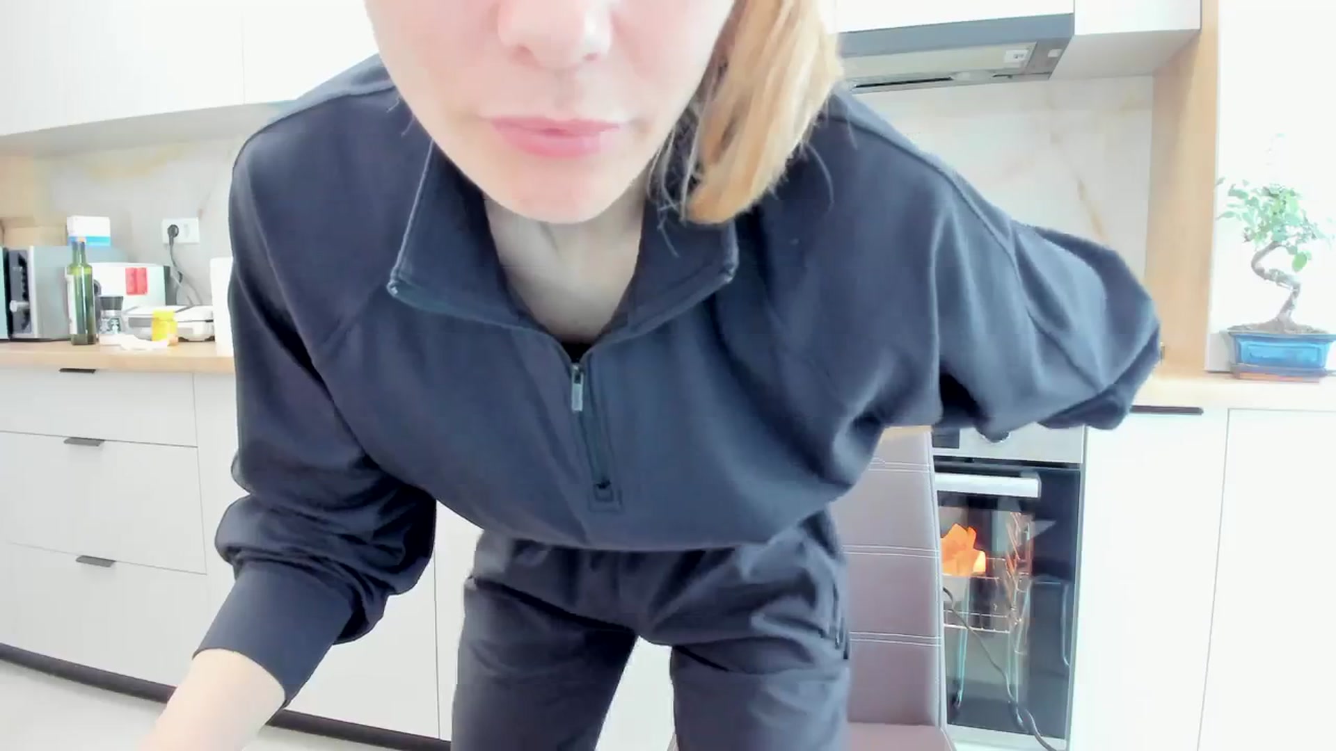 Gallery image thumbnail from DebbyPaige's myfreecams stream on, 03/25/2024, 14:28 image 18 of 20