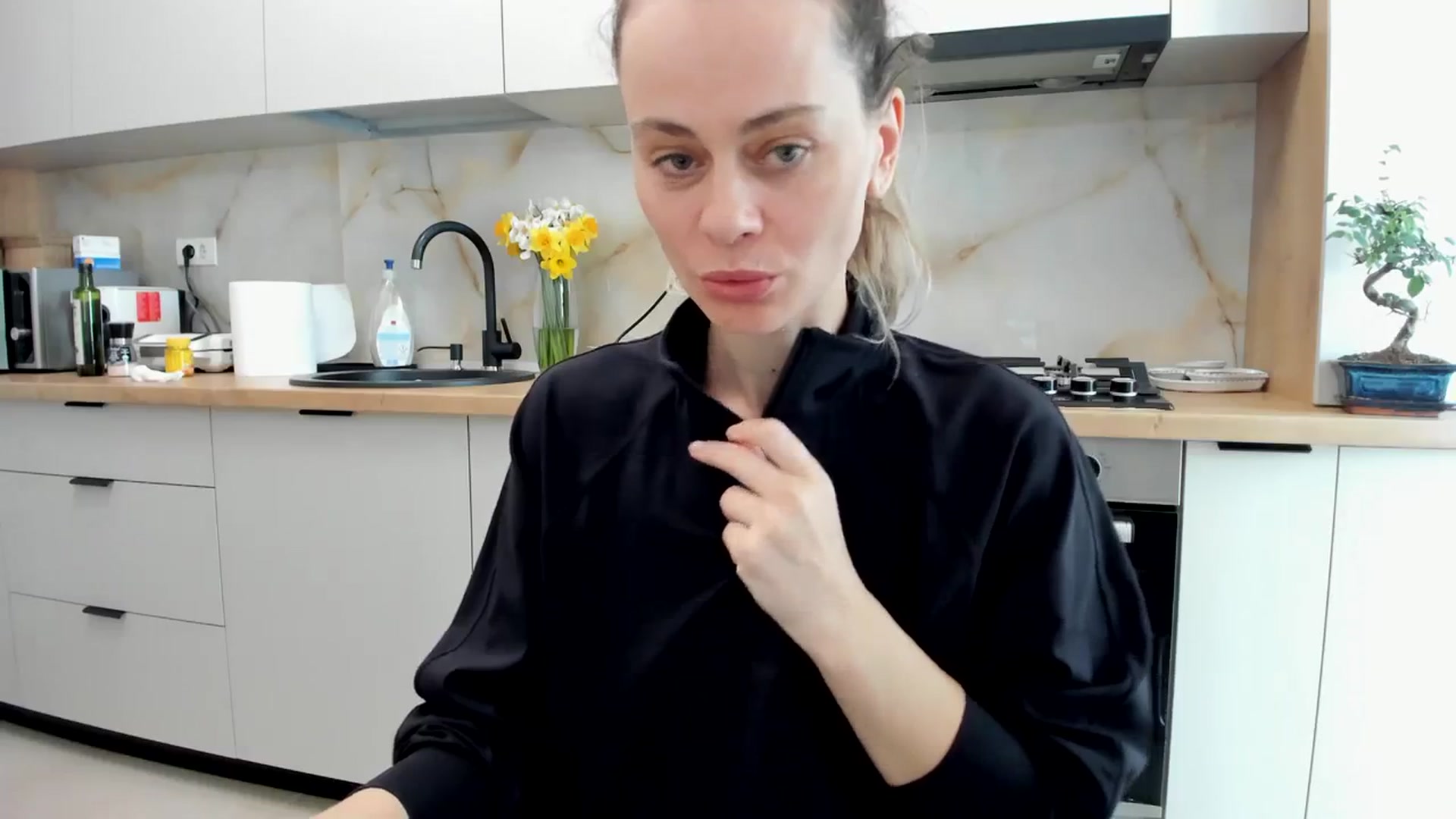 Gallery image thumbnail from DebbyPaige's myfreecams stream on, 03/25/2024, 14:28 image 19 of 20