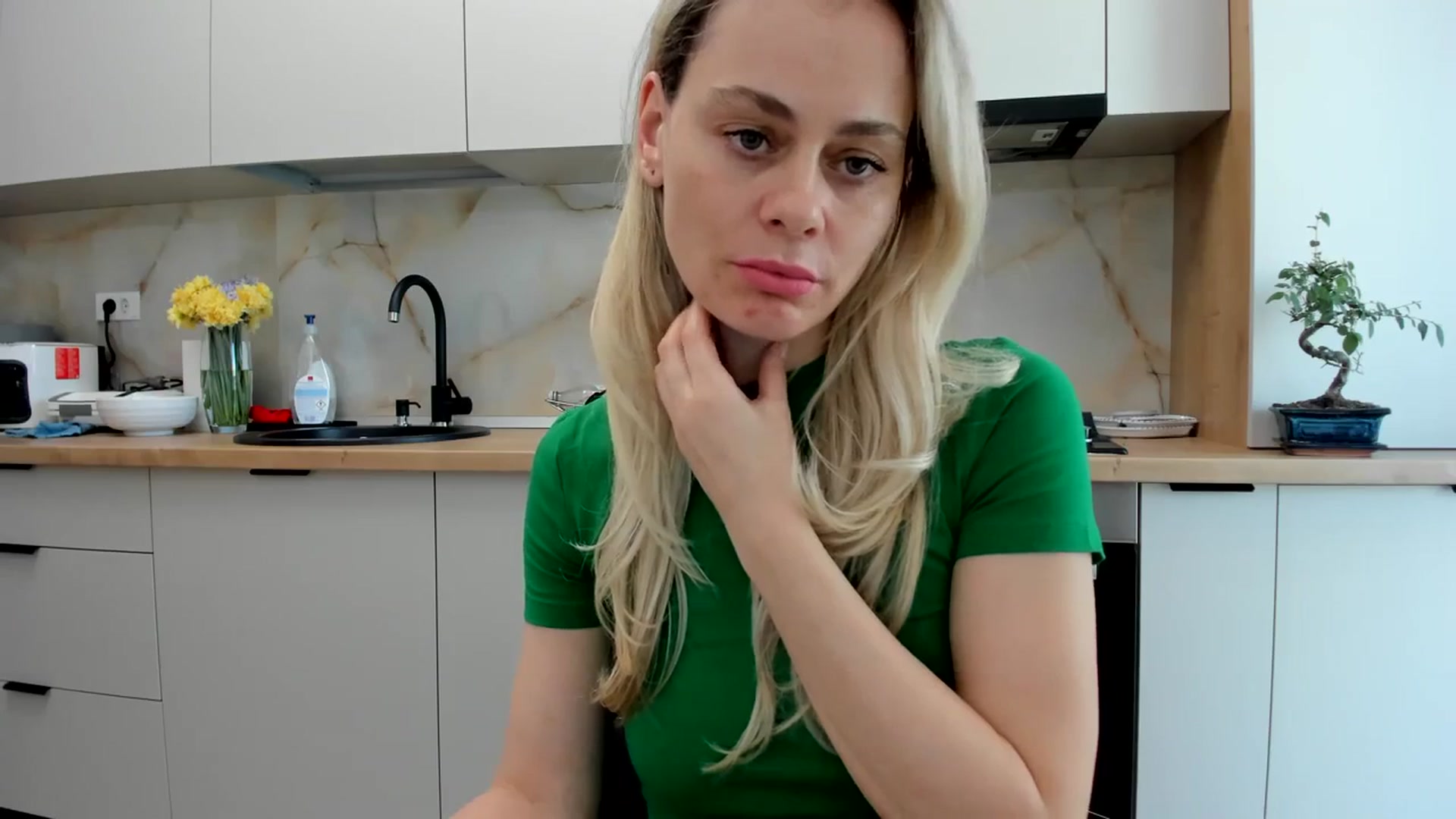 Gallery image thumbnail from DebbyPaige's myfreecams stream on, 04/02/2024, 12:56 image 14 of 20