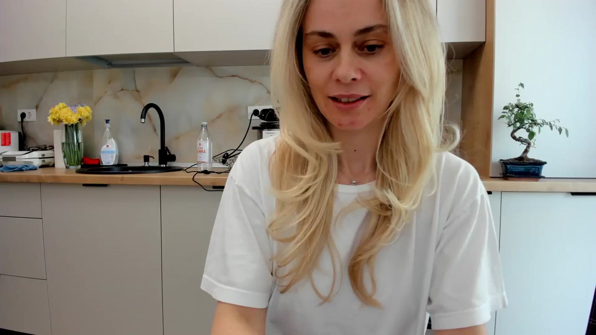 Gallery image thumbnail from DebbyPaige's myfreecams stream on, 04/02/2024, 12:56 image 1 of 20