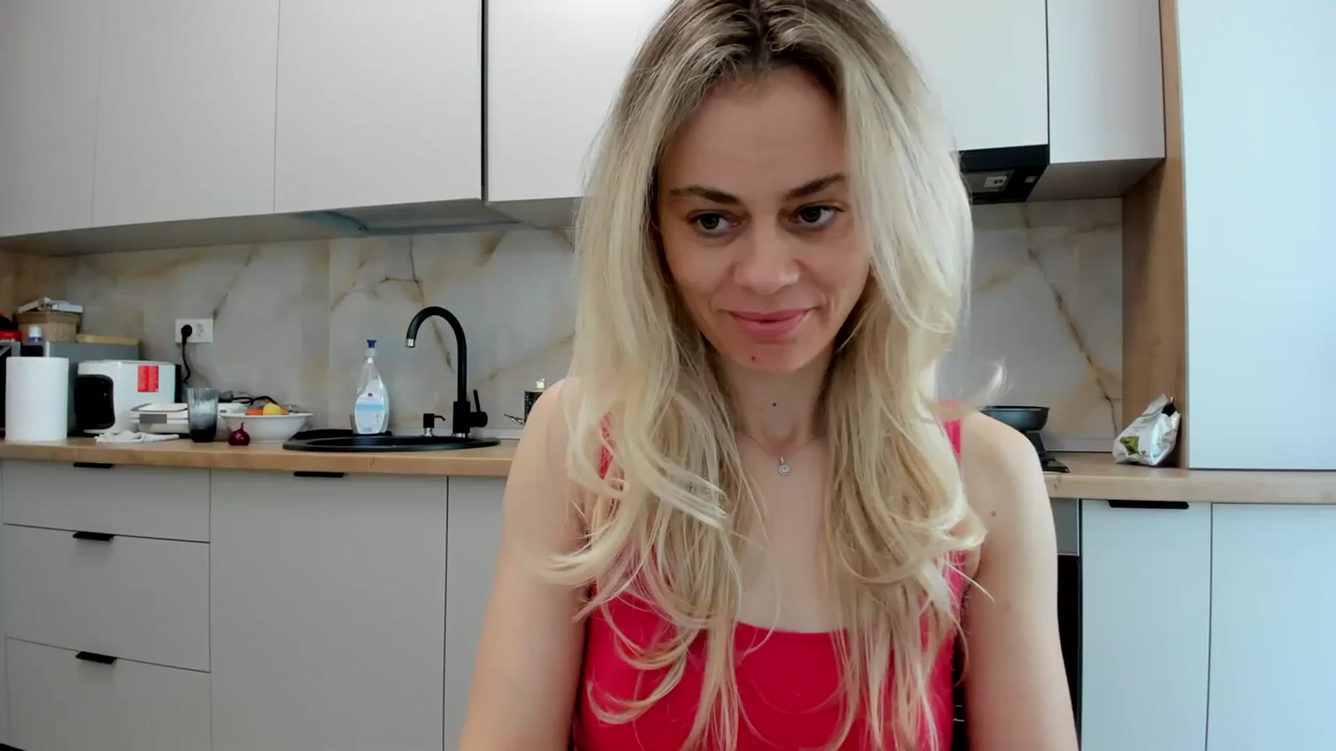 Gallery image thumbnail from DebbyPaige's myfreecams stream on, 04/03/2024, 12:53 image 2 of 20