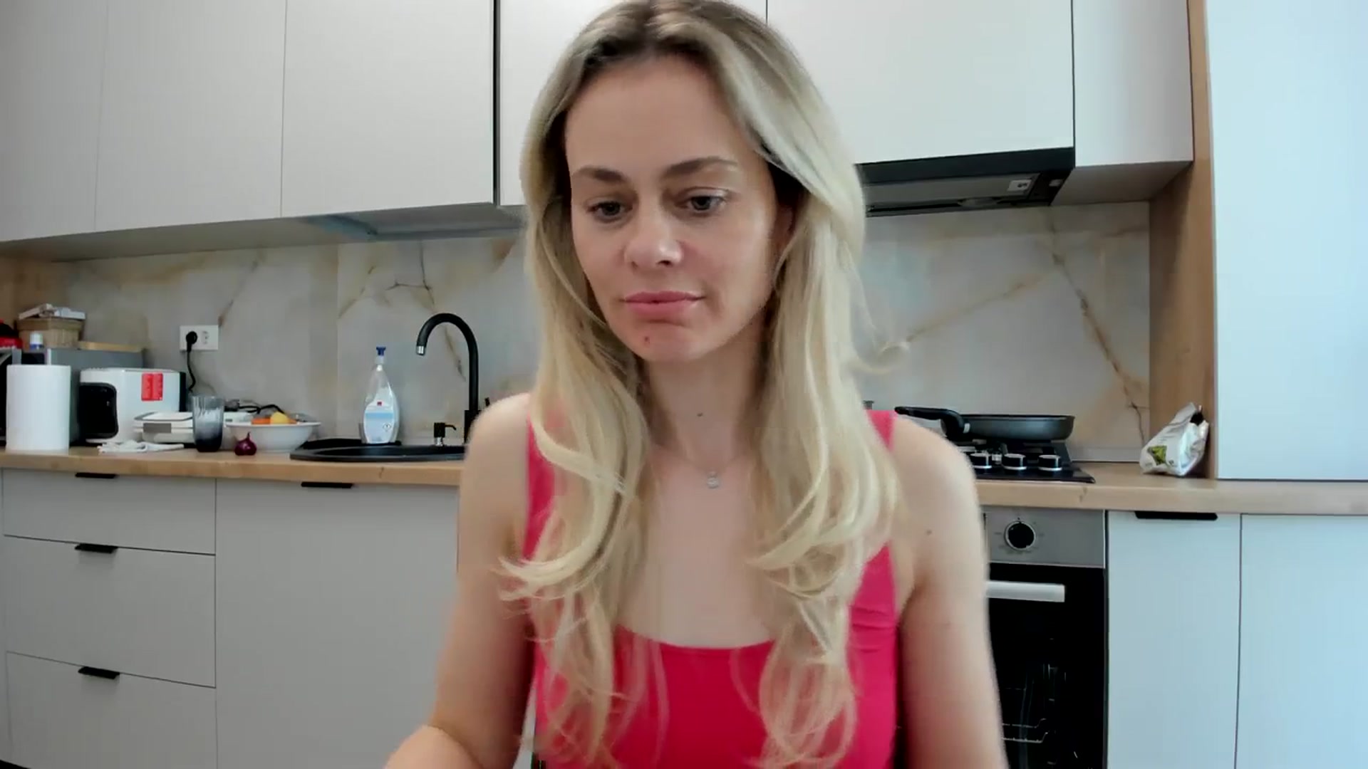 Gallery image thumbnail from DebbyPaige's myfreecams stream on, 04/03/2024, 12:53 image 6 of 20