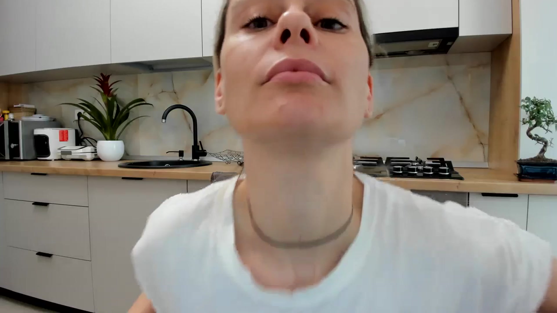 Gallery image thumbnail from DebbyPaige's myfreecams stream on, 04/07/2024, 15:53 image 18 of 20