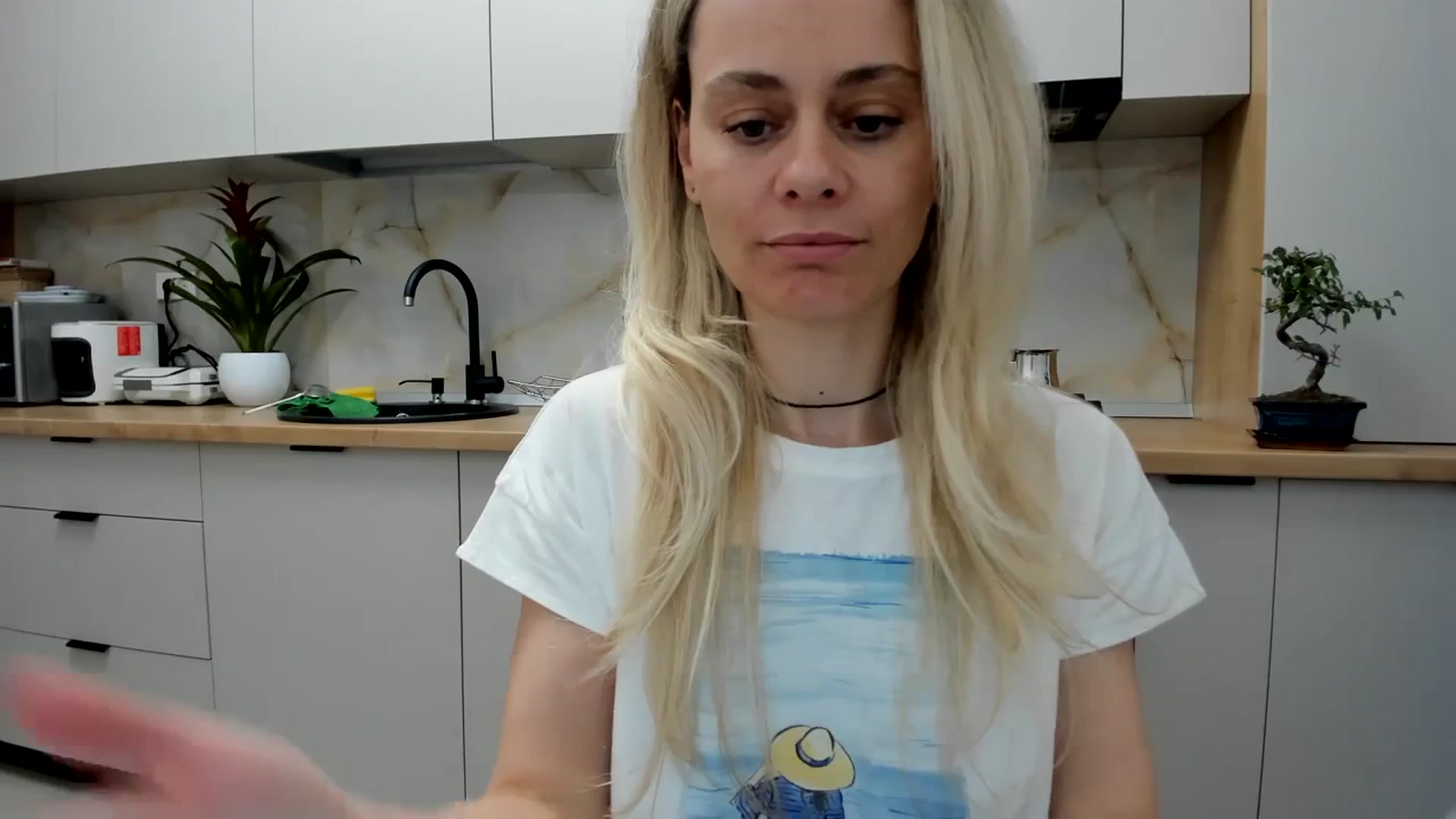 Gallery image thumbnail from DebbyPaige's myfreecams stream on, 04/07/2024, 17:34 image 11 of 20