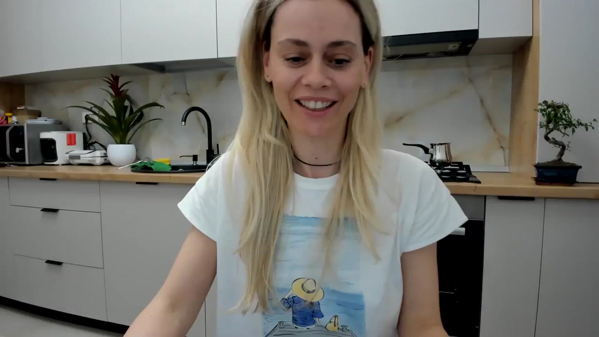 Gallery image thumbnail from DebbyPaige's myfreecams stream on, 04/07/2024, 17:34 image 19 of 20