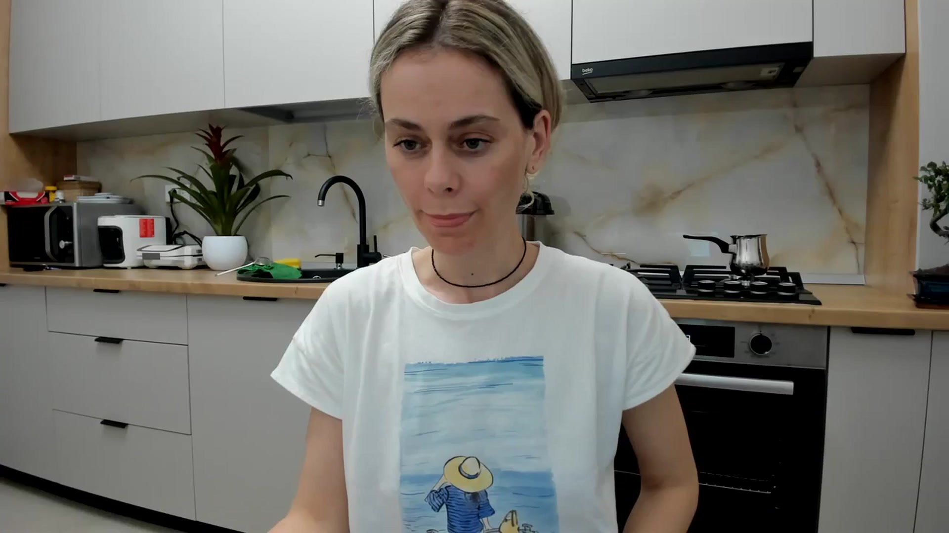 Gallery image thumbnail from DebbyPaige's myfreecams stream on, 04/07/2024, 18:45 image 10 of 20