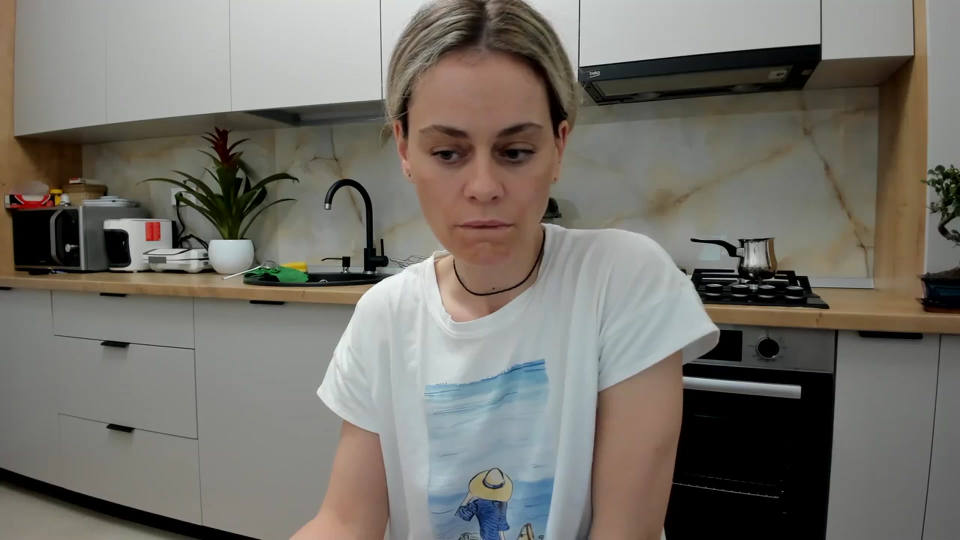 Gallery image thumbnail from DebbyPaige's myfreecams stream on, 04/07/2024, 18:45 image 16 of 20