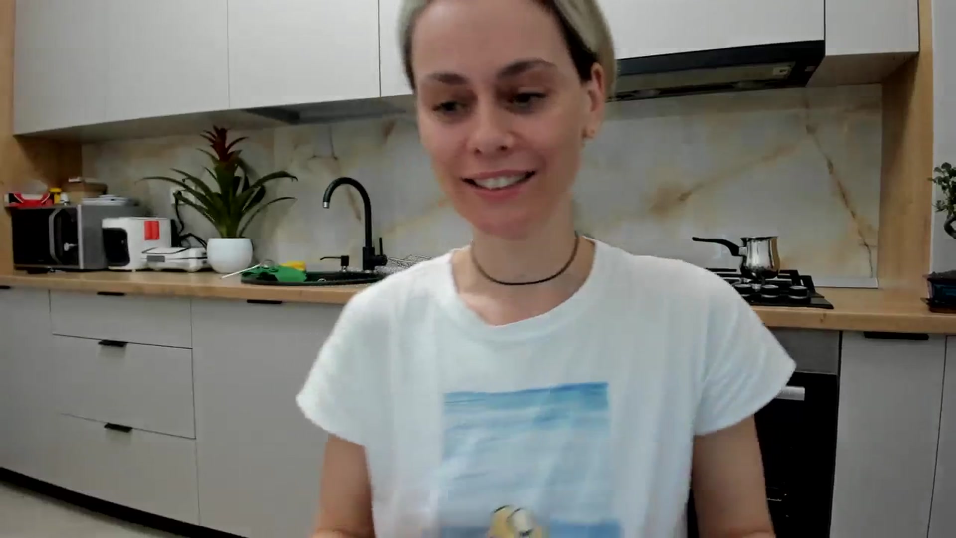 Gallery image thumbnail from DebbyPaige's myfreecams stream on, 04/07/2024, 18:45 image 18 of 20