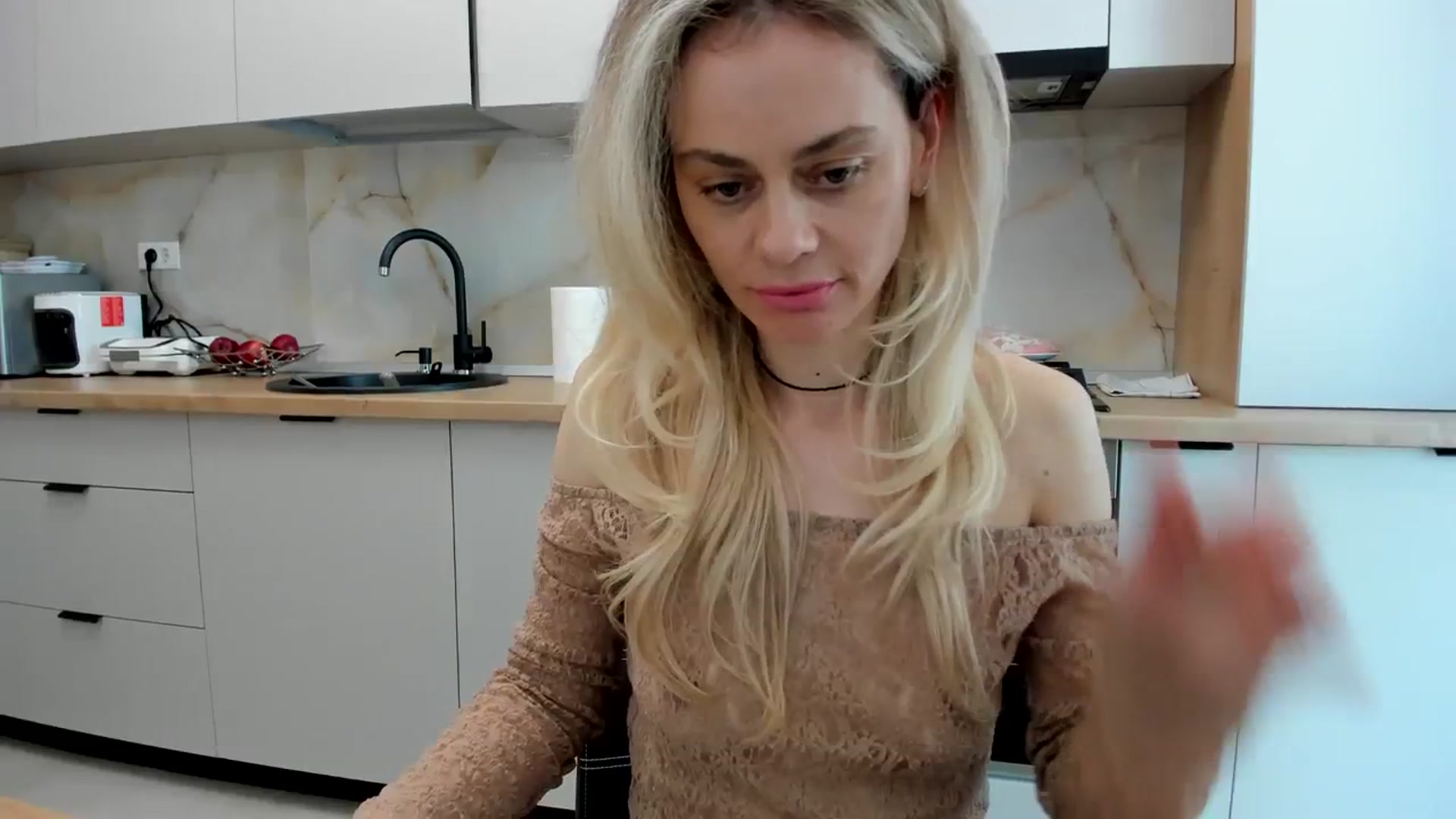 Gallery image thumbnail from DebbyPaige's myfreecams stream on, 04/10/2024, 13:15 image 19 of 20