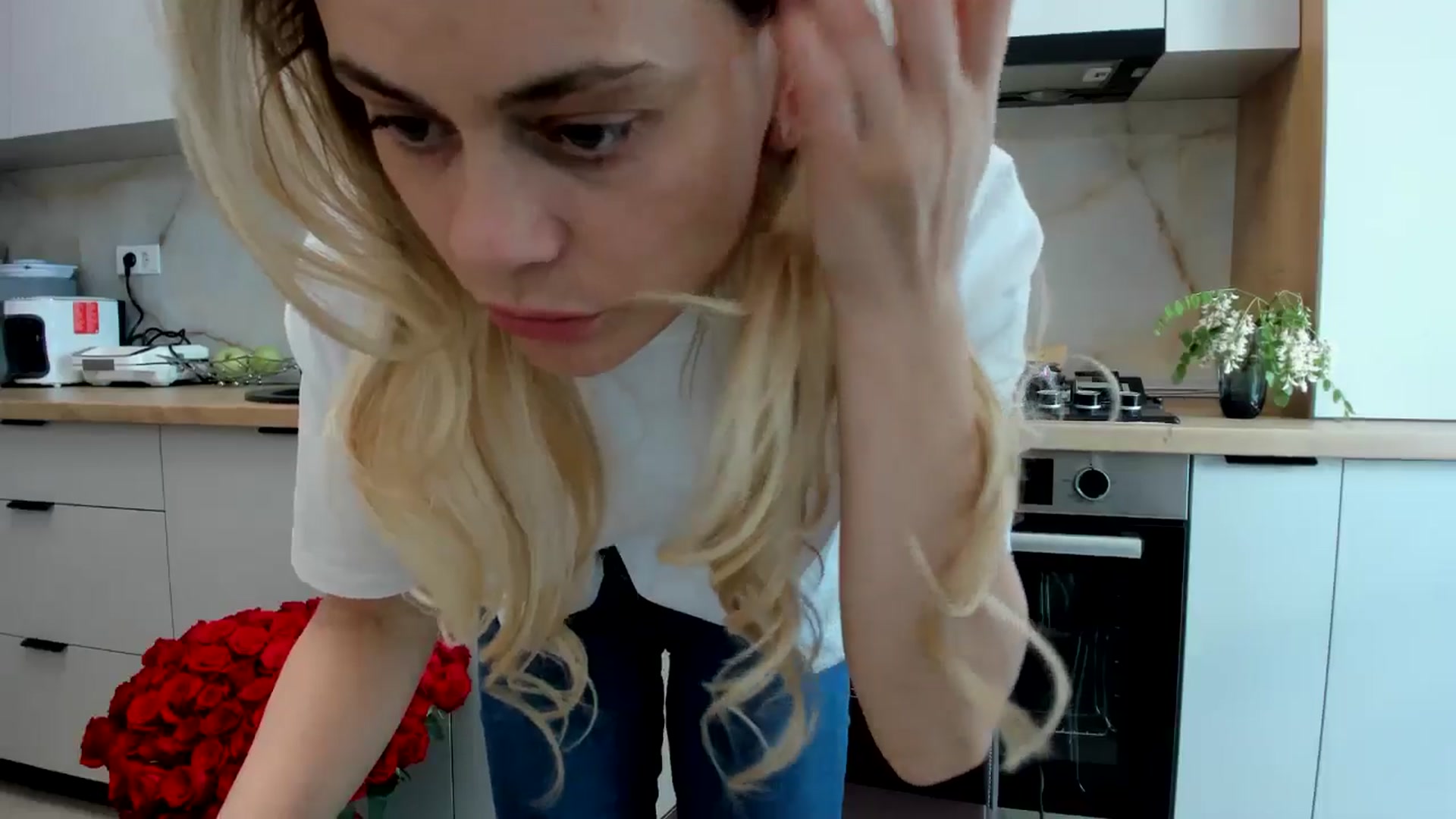 Gallery image thumbnail from DebbyPaige's myfreecams stream on, 04/19/2024, 12:57 image 19 of 20