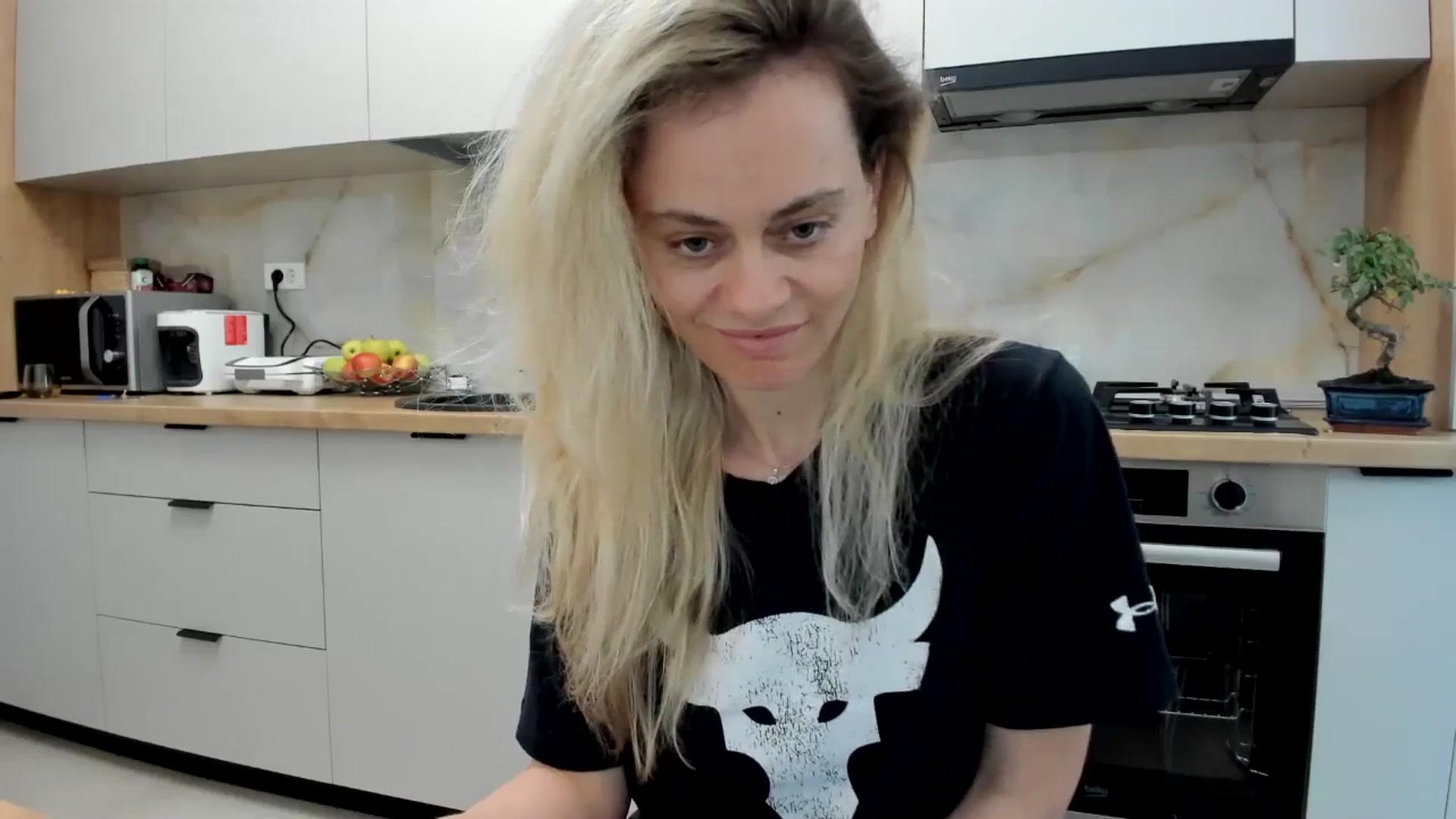 Gallery image thumbnail from DebbyPaige's myfreecams stream on, 04/21/2024, 16:42 image 12 of 20