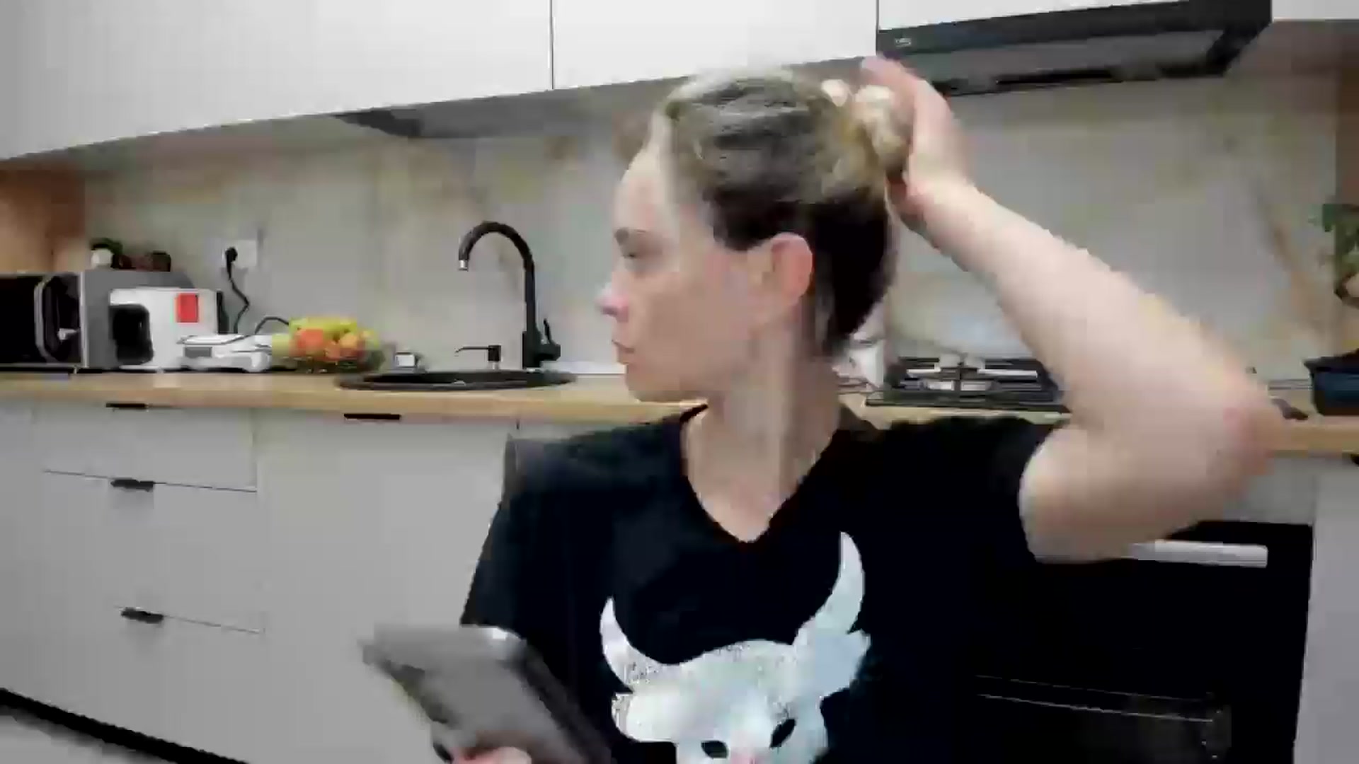 Gallery image thumbnail from DebbyPaige's myfreecams stream on, 04/21/2024, 17:15 image 7 of 20