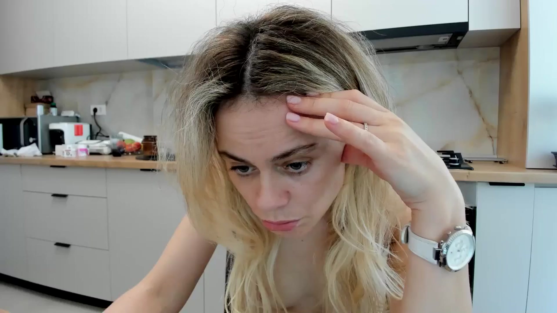 Gallery image thumbnail from DebbyPaige's myfreecams stream on, 04/24/2024, 14:11 image 6 of 20
