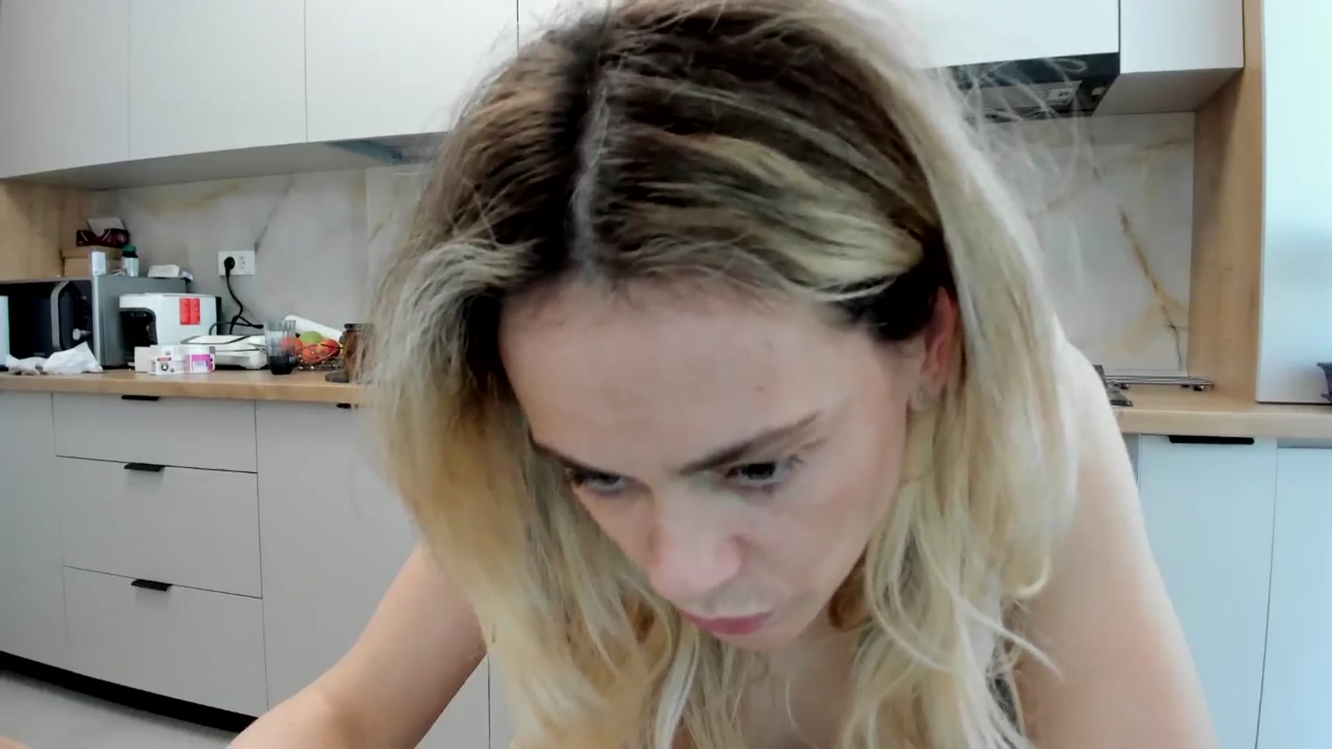 Gallery image thumbnail from DebbyPaige's myfreecams stream on, 04/24/2024, 14:11 image 7 of 20
