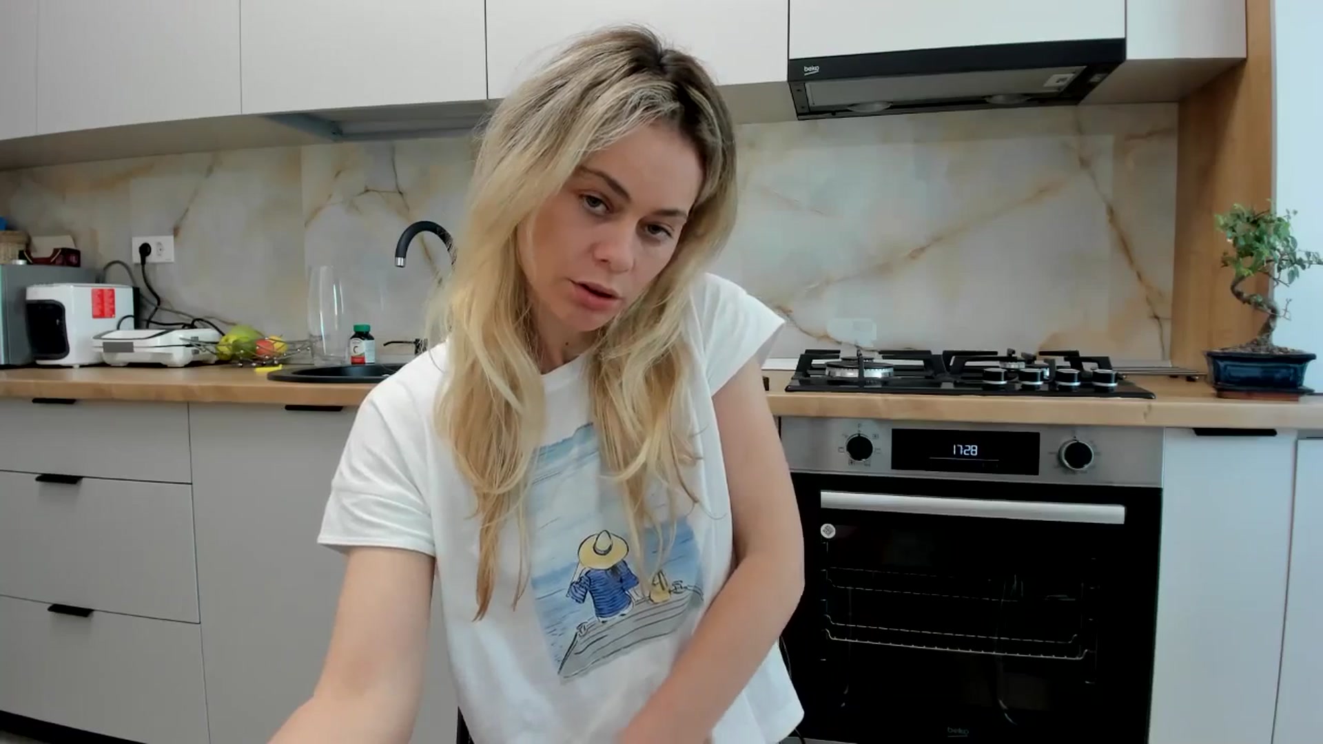 Gallery image thumbnail from DebbyPaige's myfreecams stream on, 04/27/2024, 14:31 image 20 of 20
