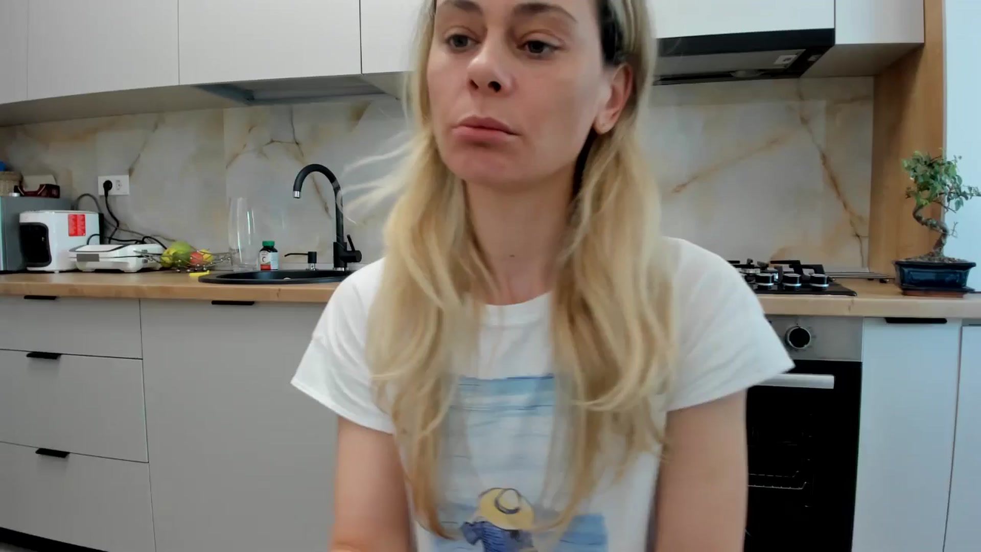 Gallery image thumbnail from DebbyPaige's myfreecams stream on, 04/27/2024, 14:31 image 1 of 20