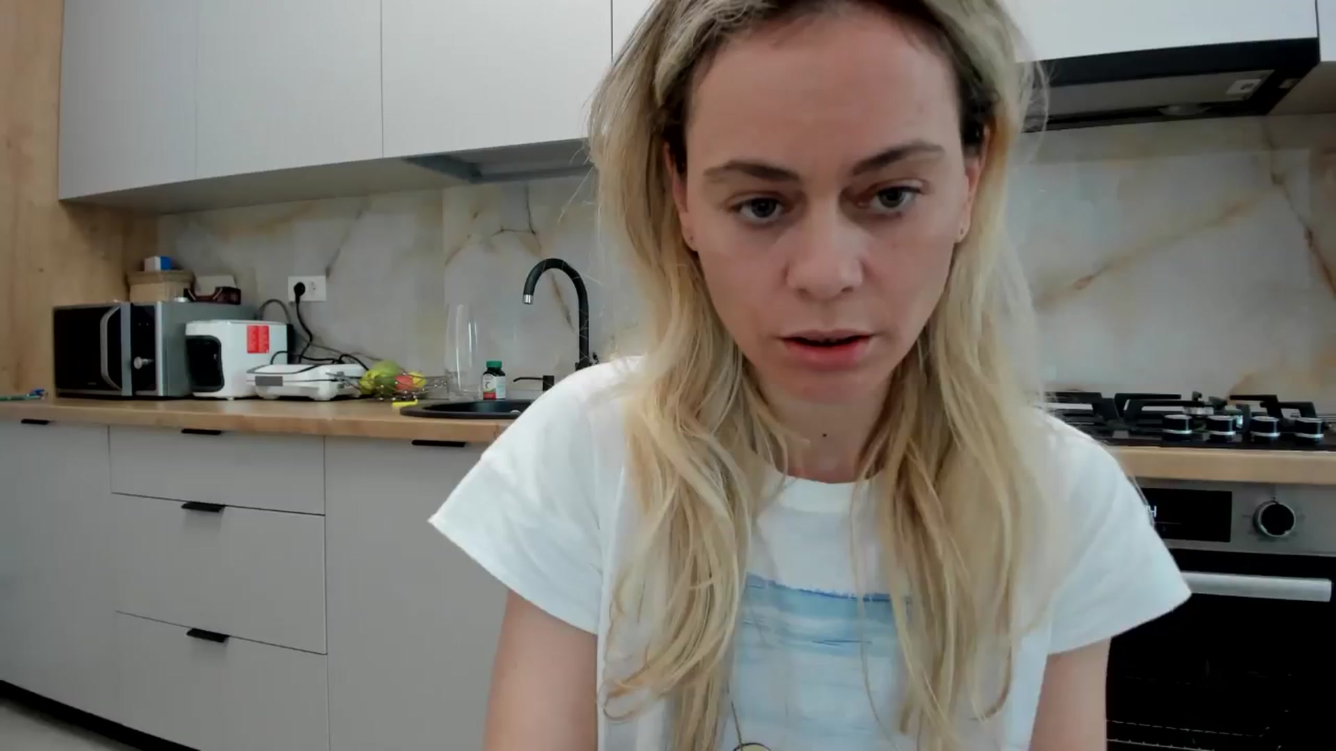 Gallery image thumbnail from DebbyPaige's myfreecams stream on, 04/27/2024, 15:28 image 20 of 20