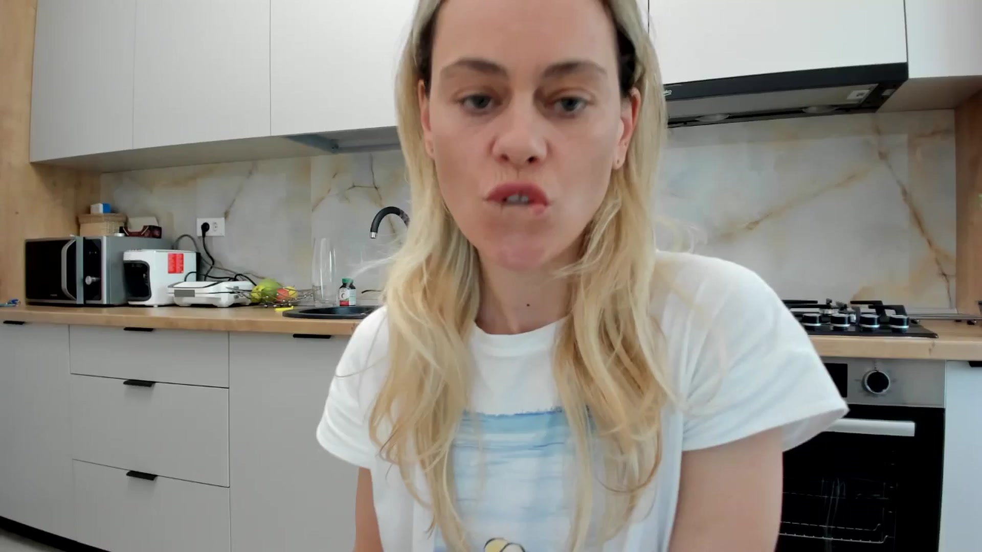 Gallery image thumbnail from DebbyPaige's myfreecams stream on, 04/27/2024, 15:28 image 1 of 20