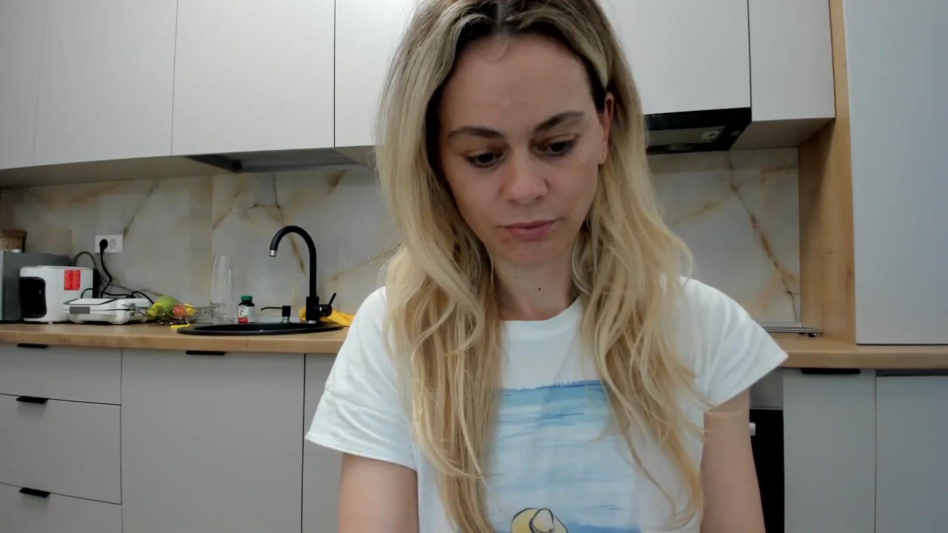 Gallery image thumbnail from DebbyPaige's myfreecams stream on, 04/28/2024, 17:27 image 14 of 20
