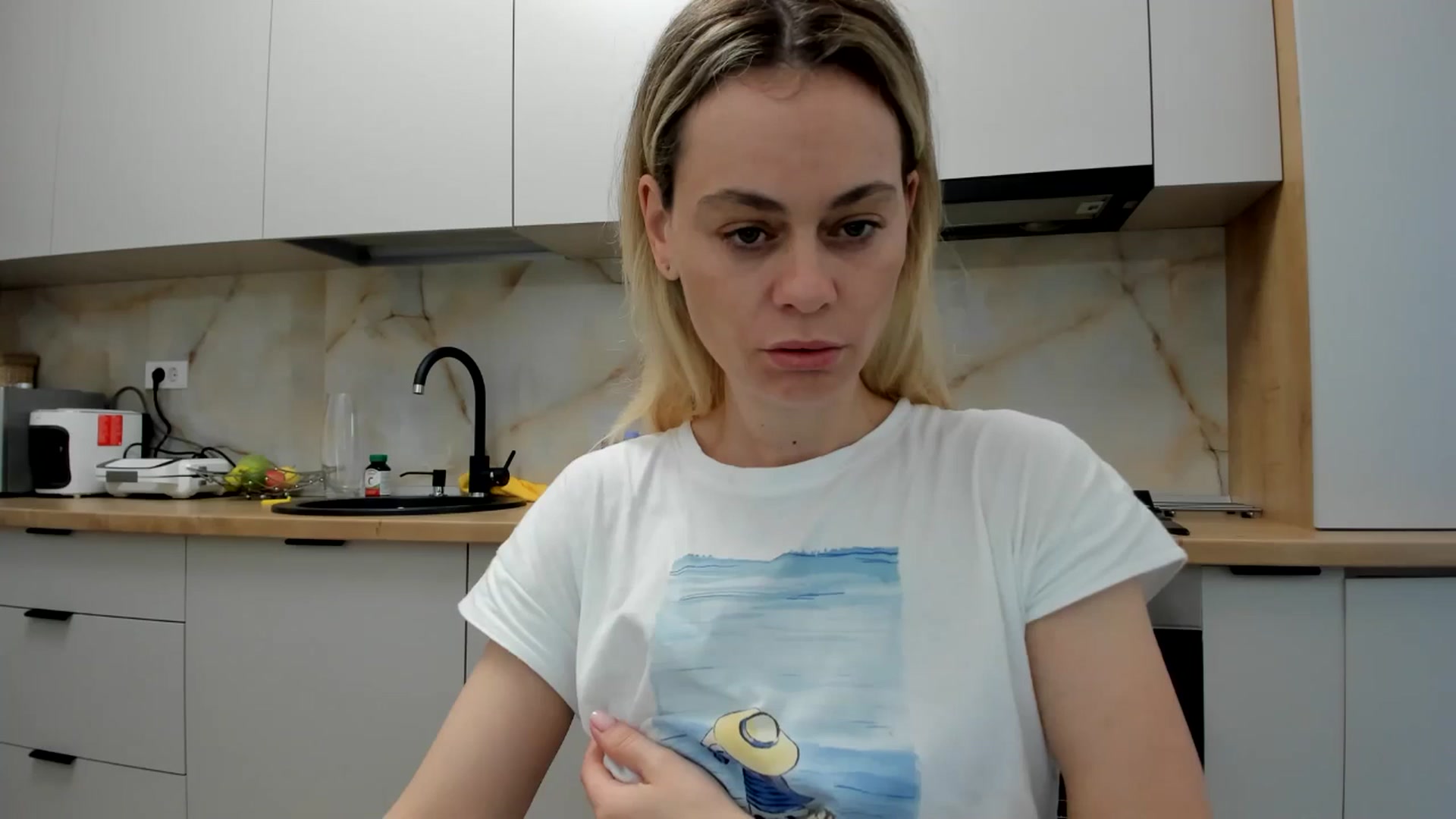 Gallery image thumbnail from DebbyPaige's myfreecams stream on, 04/28/2024, 17:27 image 11 of 20