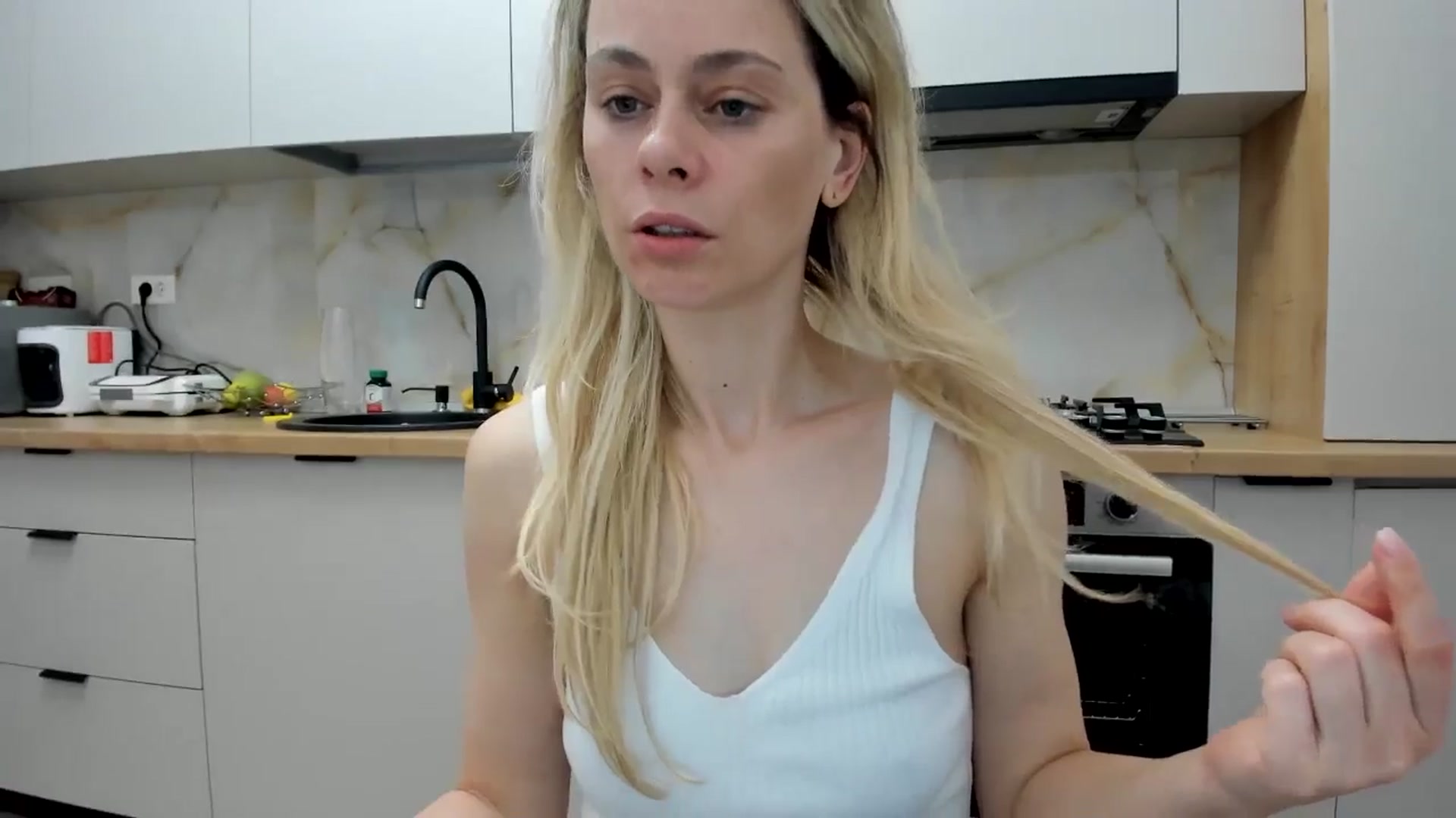 Gallery image thumbnail from DebbyPaige's myfreecams stream on, 04/28/2024, 19:07 image 8 of 20