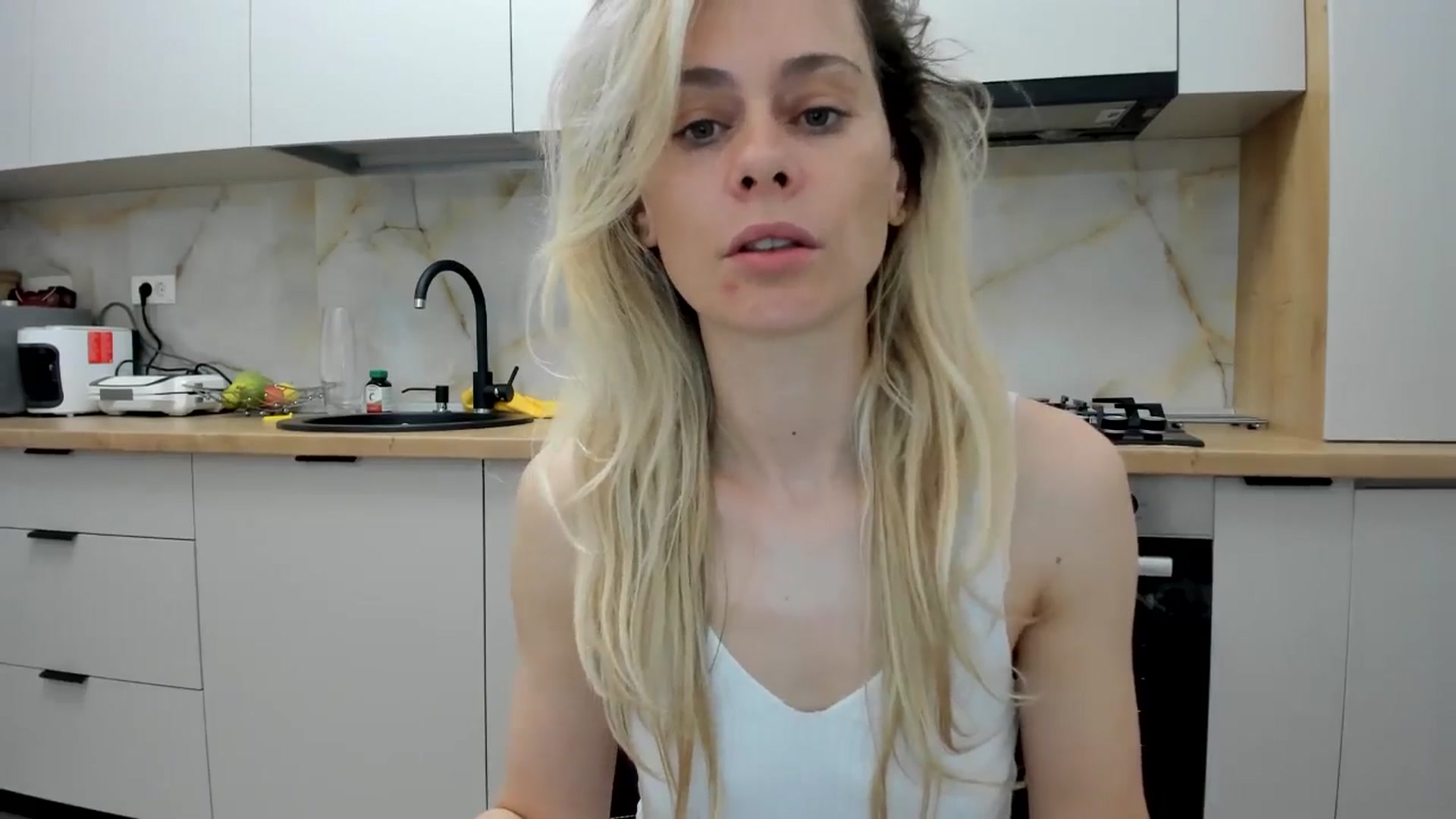 Gallery image thumbnail from DebbyPaige's myfreecams stream on, 04/28/2024, 19:58 image 19 of 20