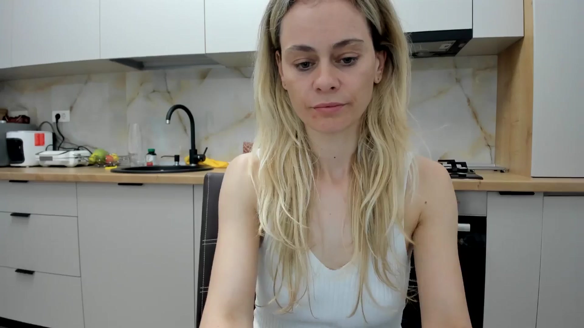 Gallery image thumbnail from DebbyPaige's myfreecams stream on, 04/28/2024, 19:58 image 2 of 20