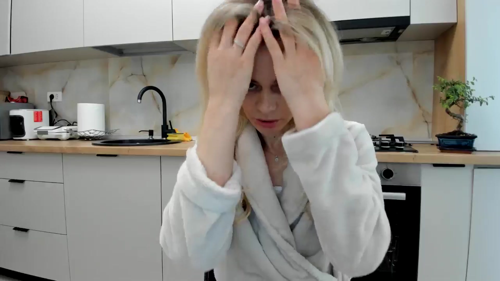 Gallery image thumbnail from DebbyPaige's myfreecams stream on, 05/02/2024, 12:50 image 7 of 20