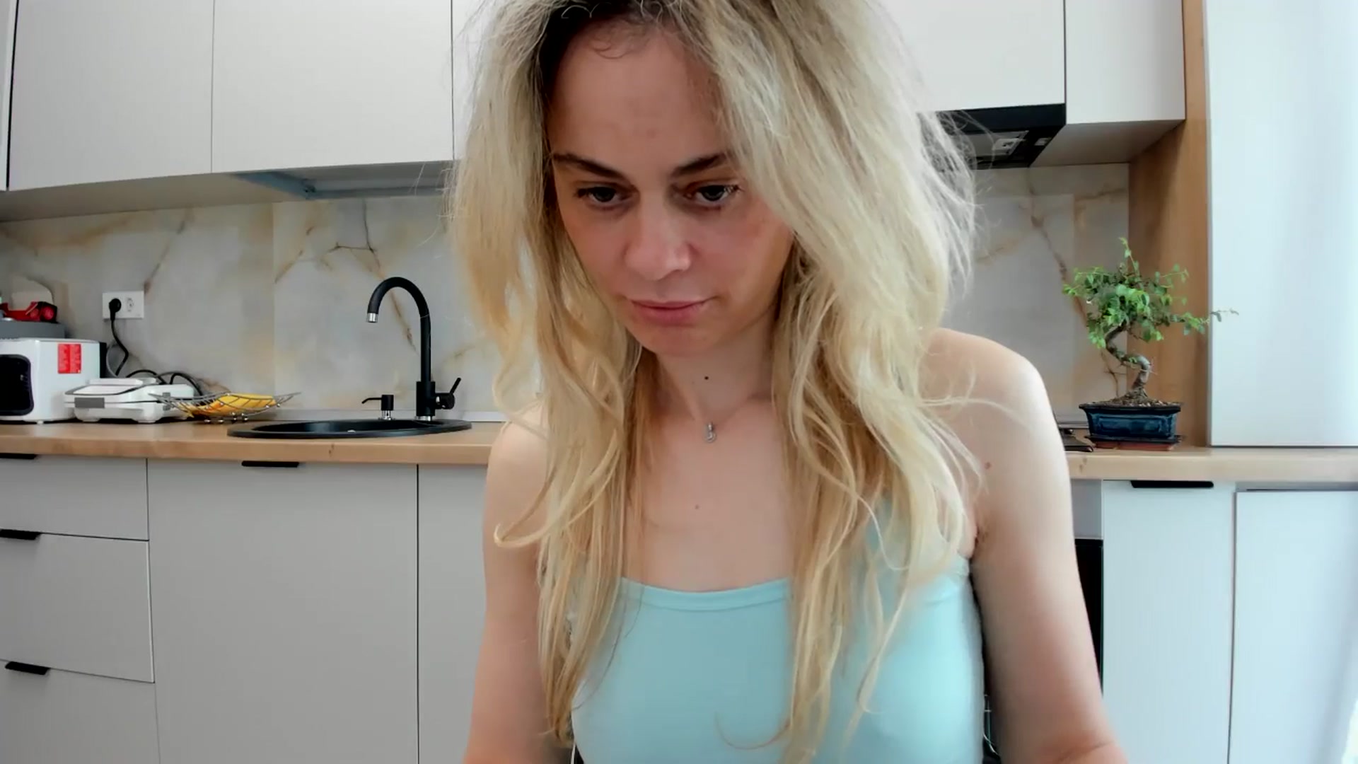 Gallery image thumbnail from DebbyPaige's myfreecams stream on, 05/07/2024, 09:53 image 9 of 20