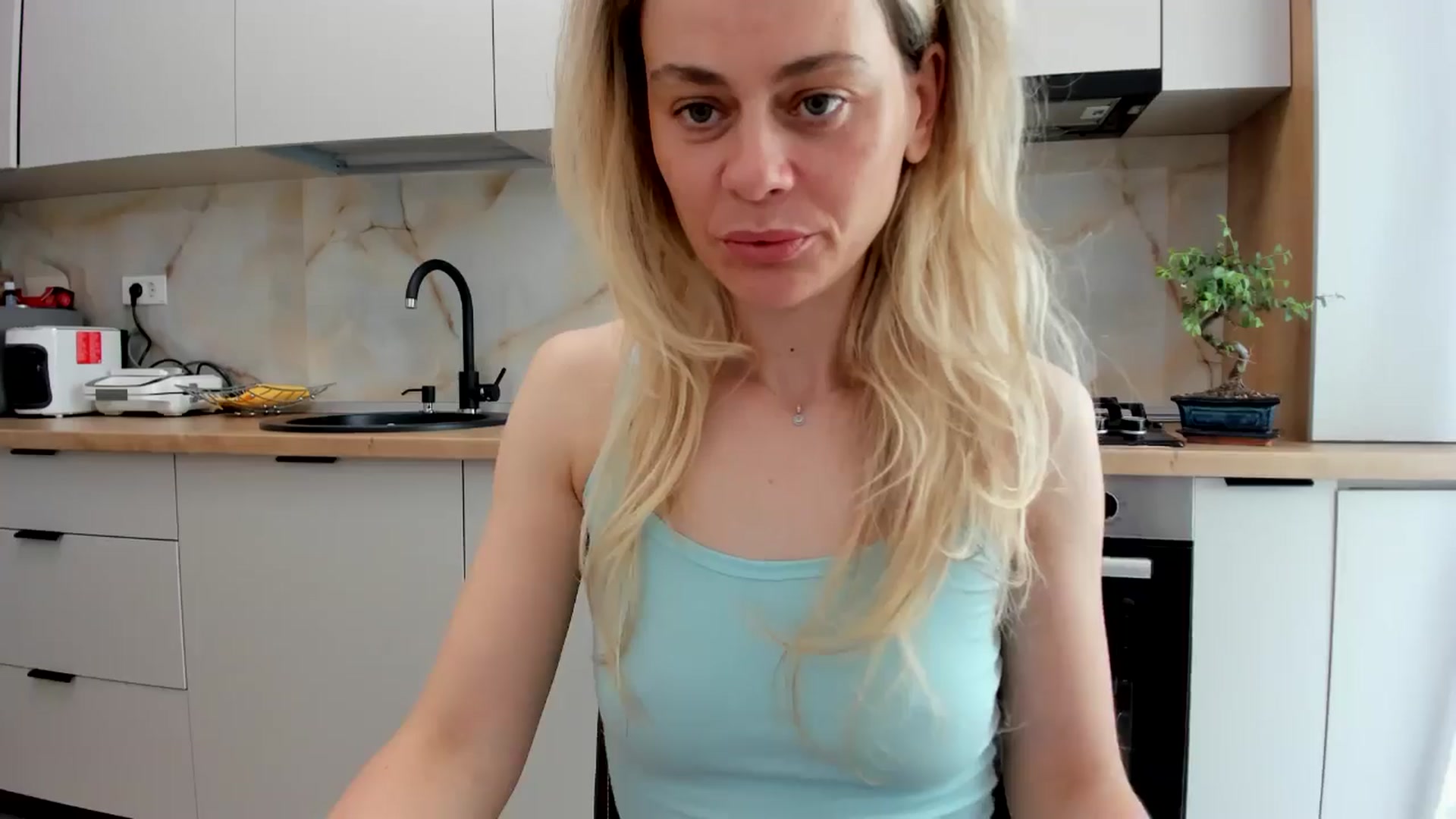 Gallery image thumbnail from DebbyPaige's myfreecams stream on, 05/07/2024, 09:53 image 3 of 20