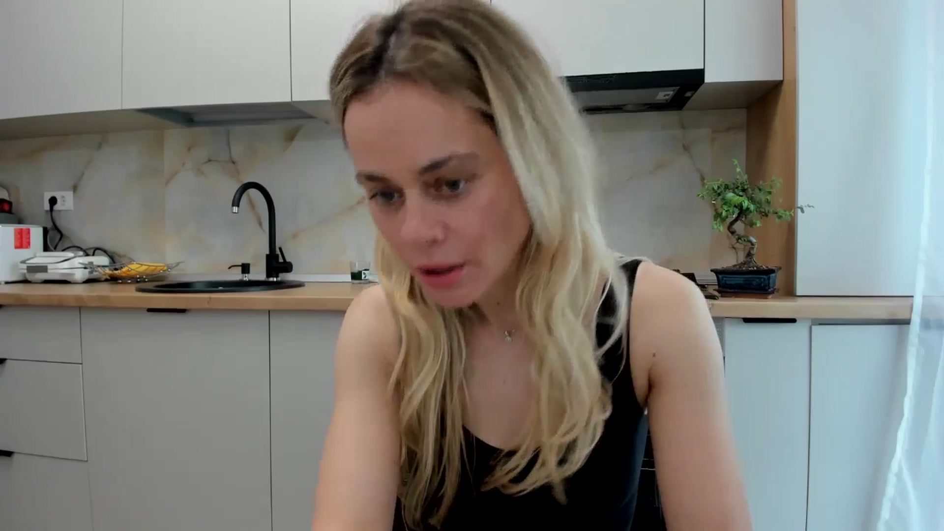 Gallery image thumbnail from DebbyPaige's myfreecams stream on, 05/07/2024, 14:18 image 5 of 20