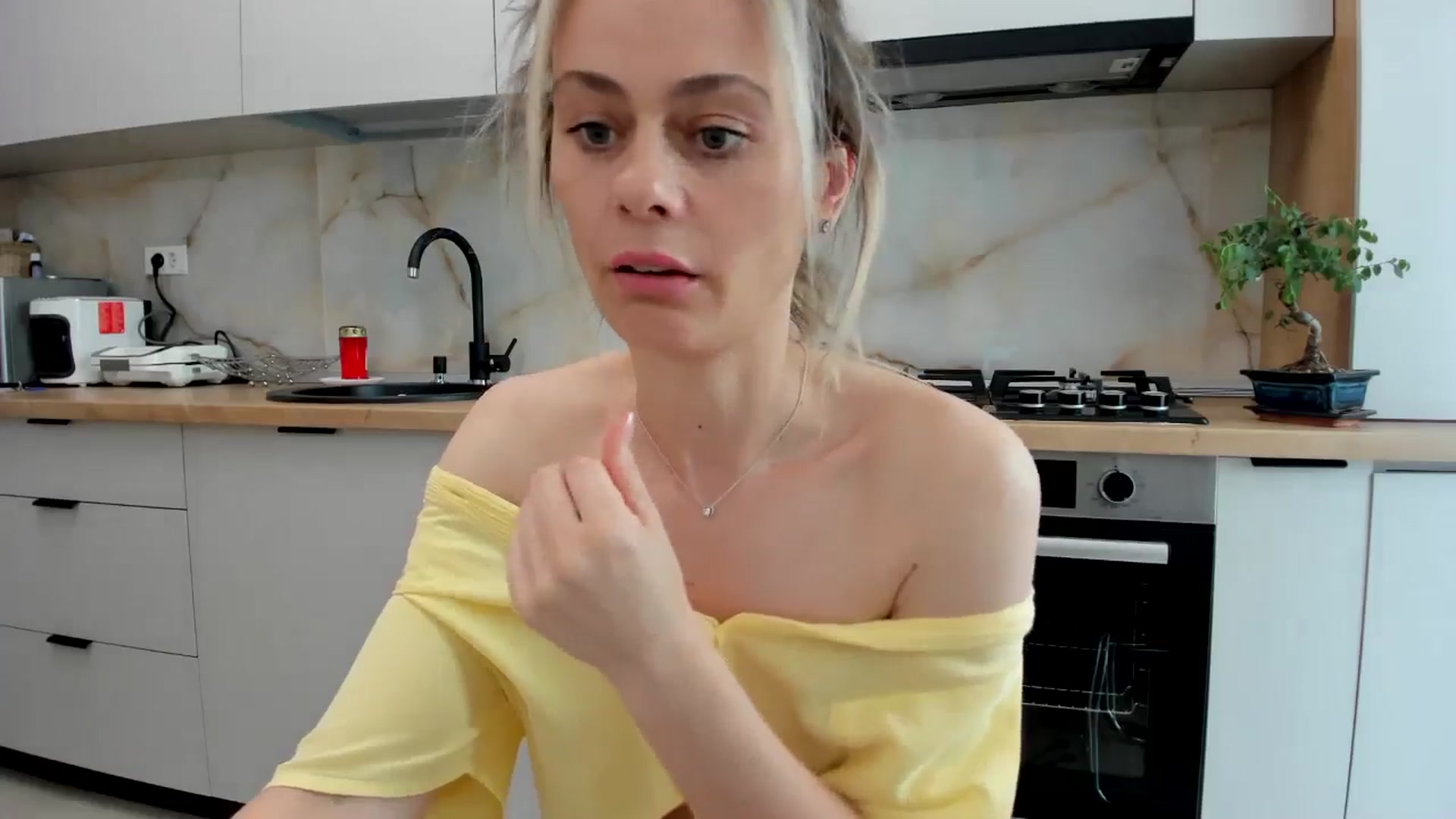 Gallery image thumbnail from DebbyPaige's myfreecams stream on, 05/10/2024, 09:46 image 20 of 20