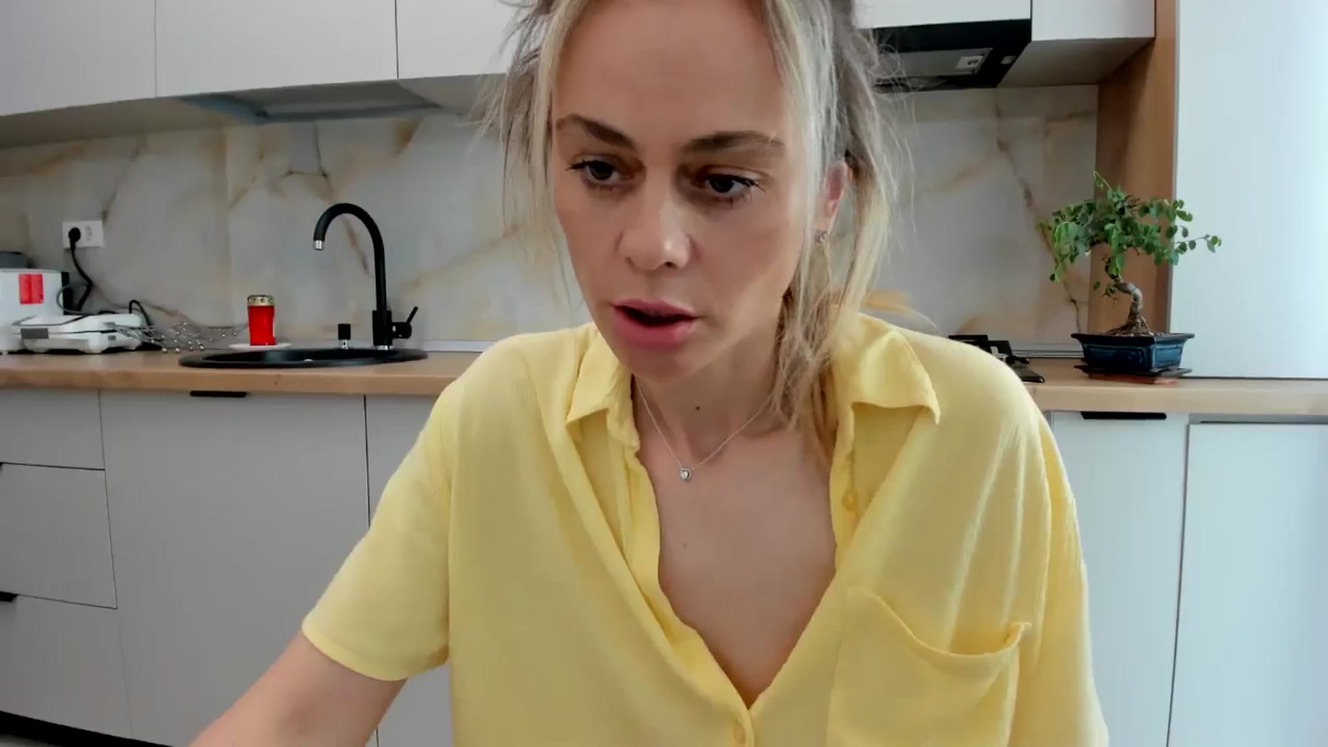Gallery image thumbnail from DebbyPaige's myfreecams stream on, 05/10/2024, 10:10 image 7 of 20