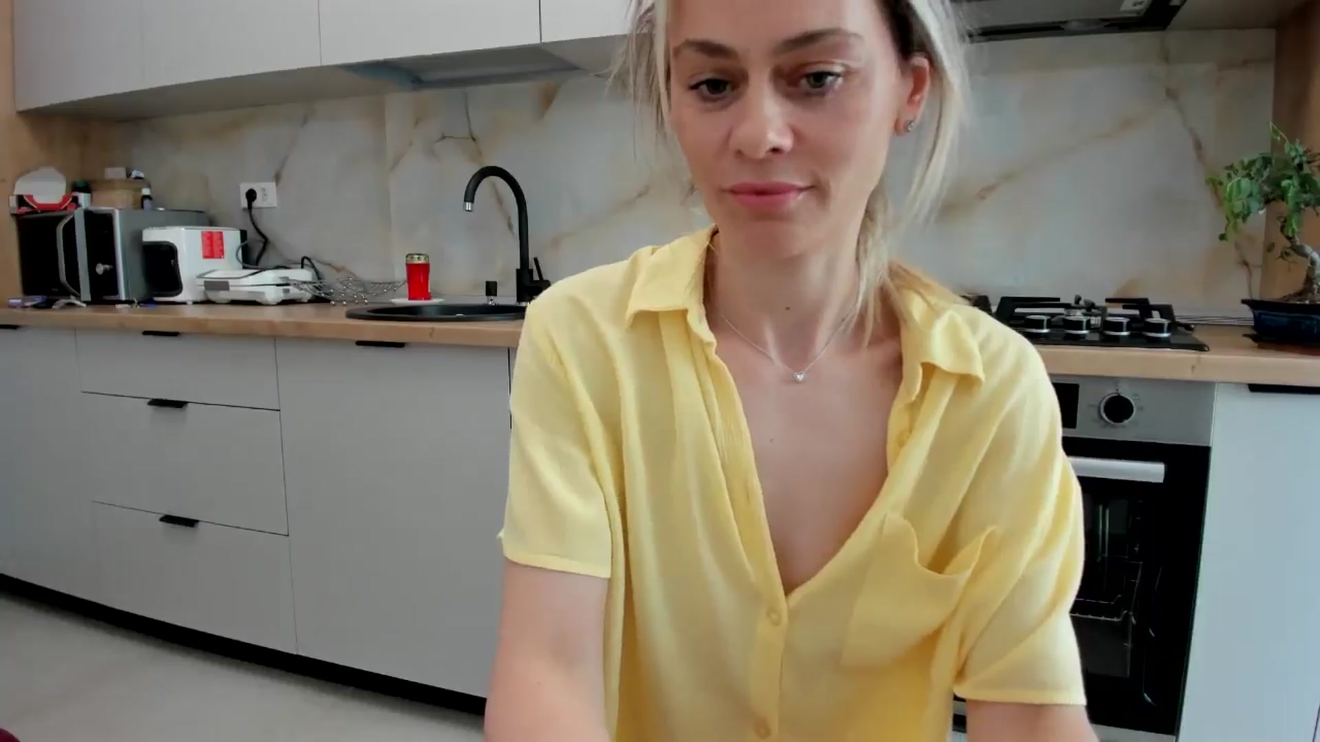 Gallery image thumbnail from DebbyPaige's myfreecams stream on, 05/10/2024, 11:41 image 3 of 20