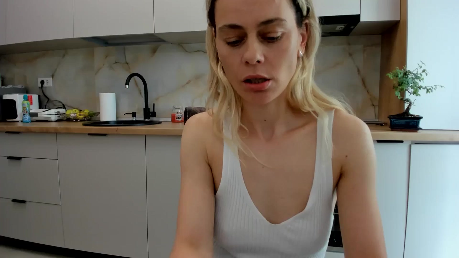Gallery image thumbnail from DebbyPaige's myfreecams stream on, 05/15/2024, 10:57 image 14 of 20