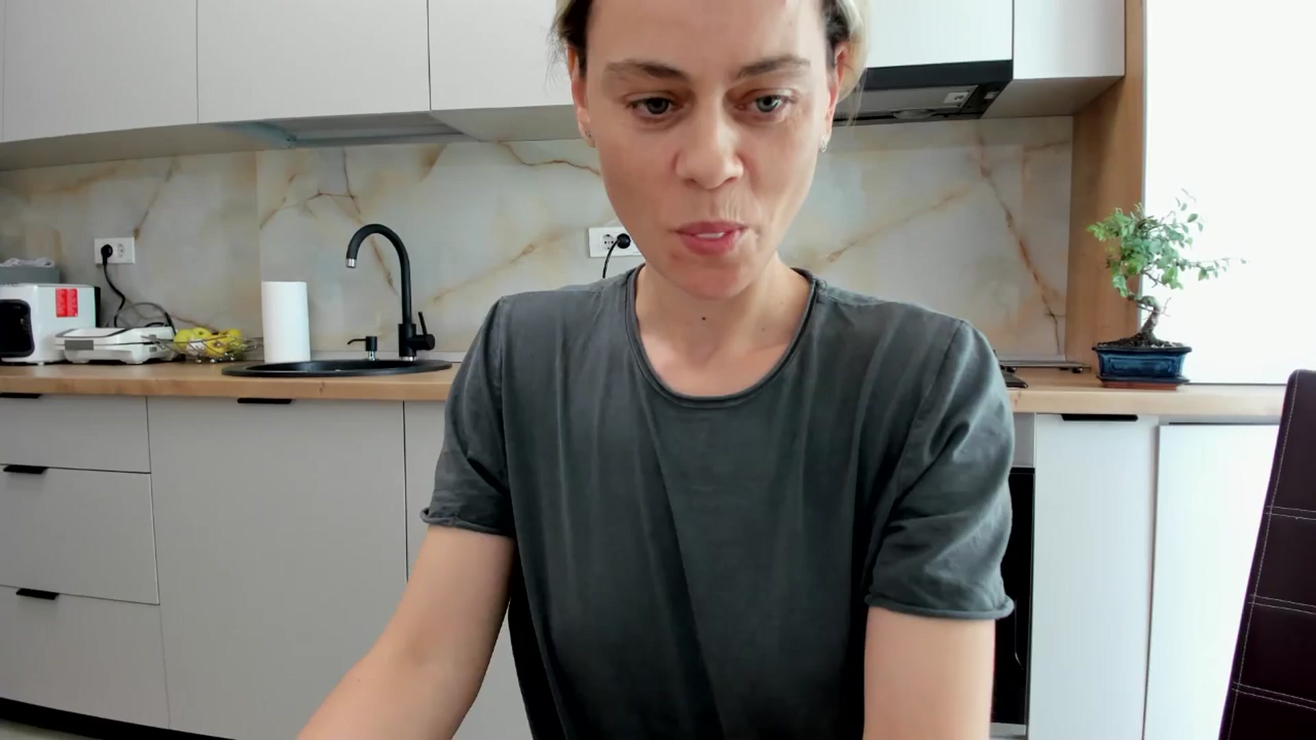 Gallery image thumbnail from DebbyPaige's myfreecams stream on, 05/15/2024, 12:22 image 4 of 20