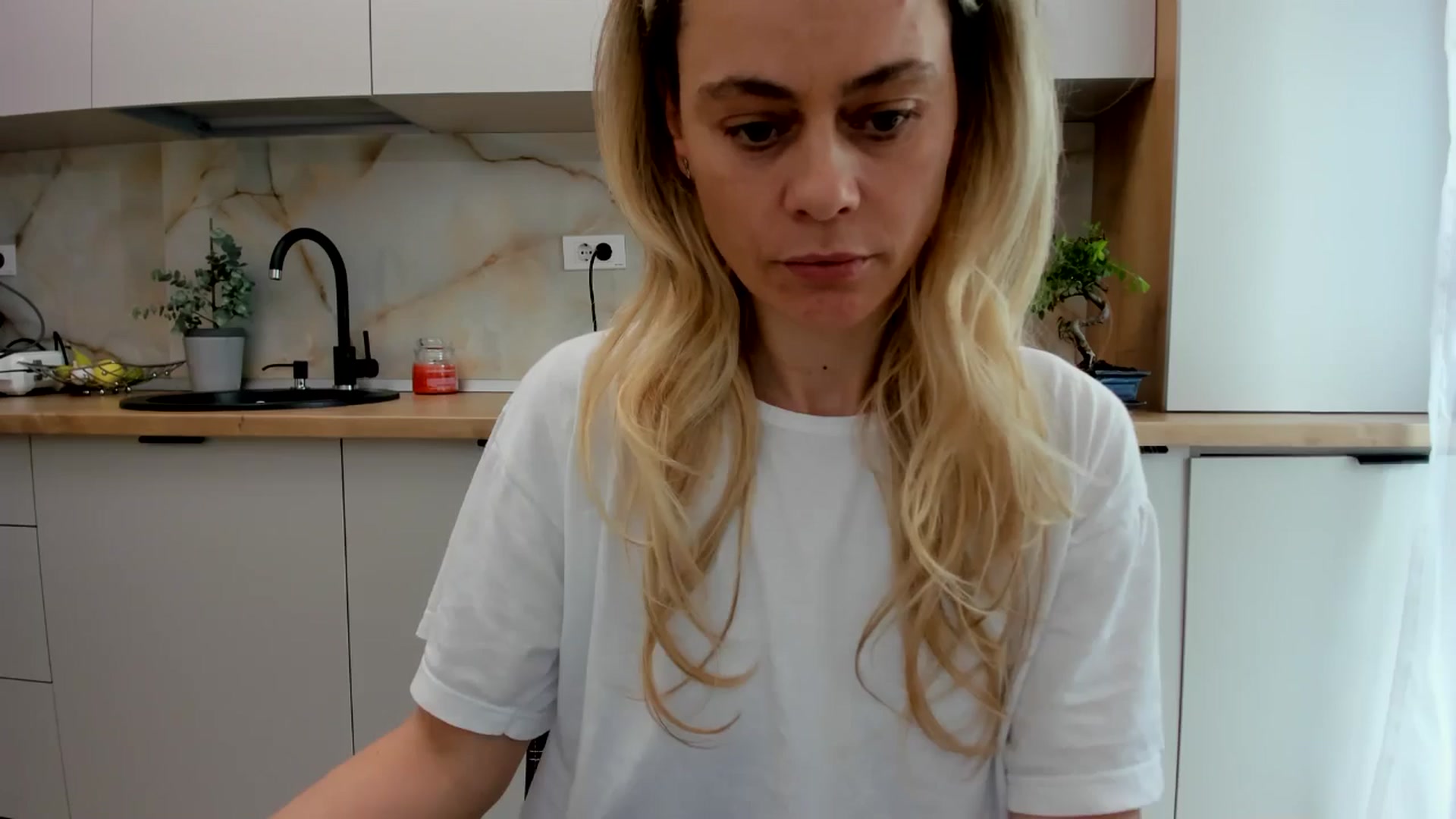 Gallery image thumbnail from DebbyPaige's myfreecams stream on, 05/17/2024, 11:00 image 2 of 20