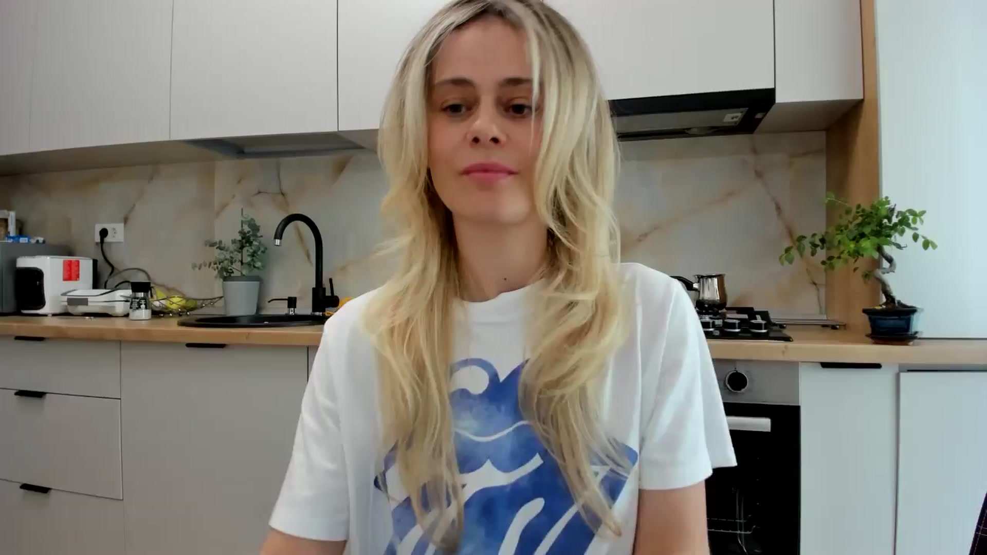 Gallery image thumbnail from DebbyPaige's myfreecams stream on, 05/17/2024, 14:24 image 2 of 20