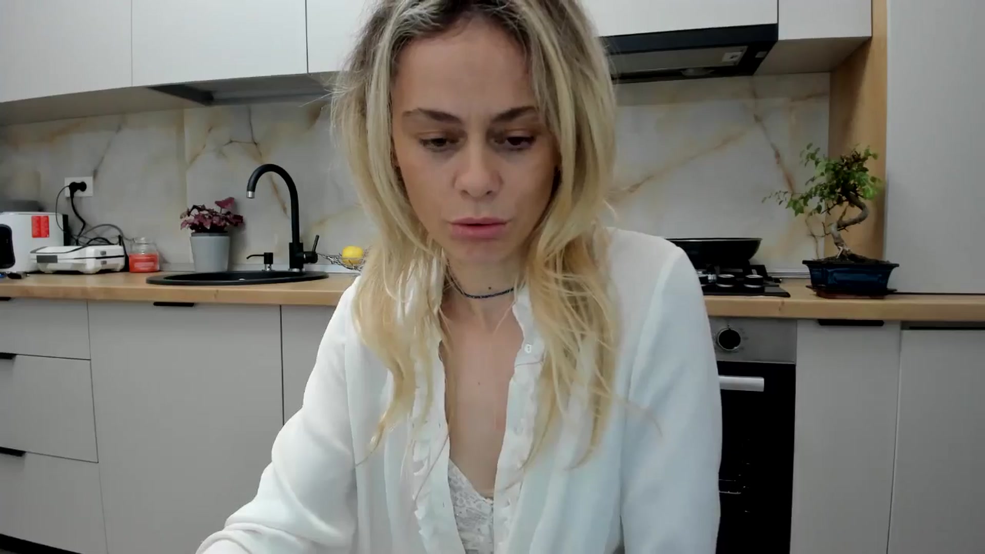 Gallery image thumbnail from DebbyPaige's myfreecams stream on, 05/18/2024, 19:09 image 5 of 20