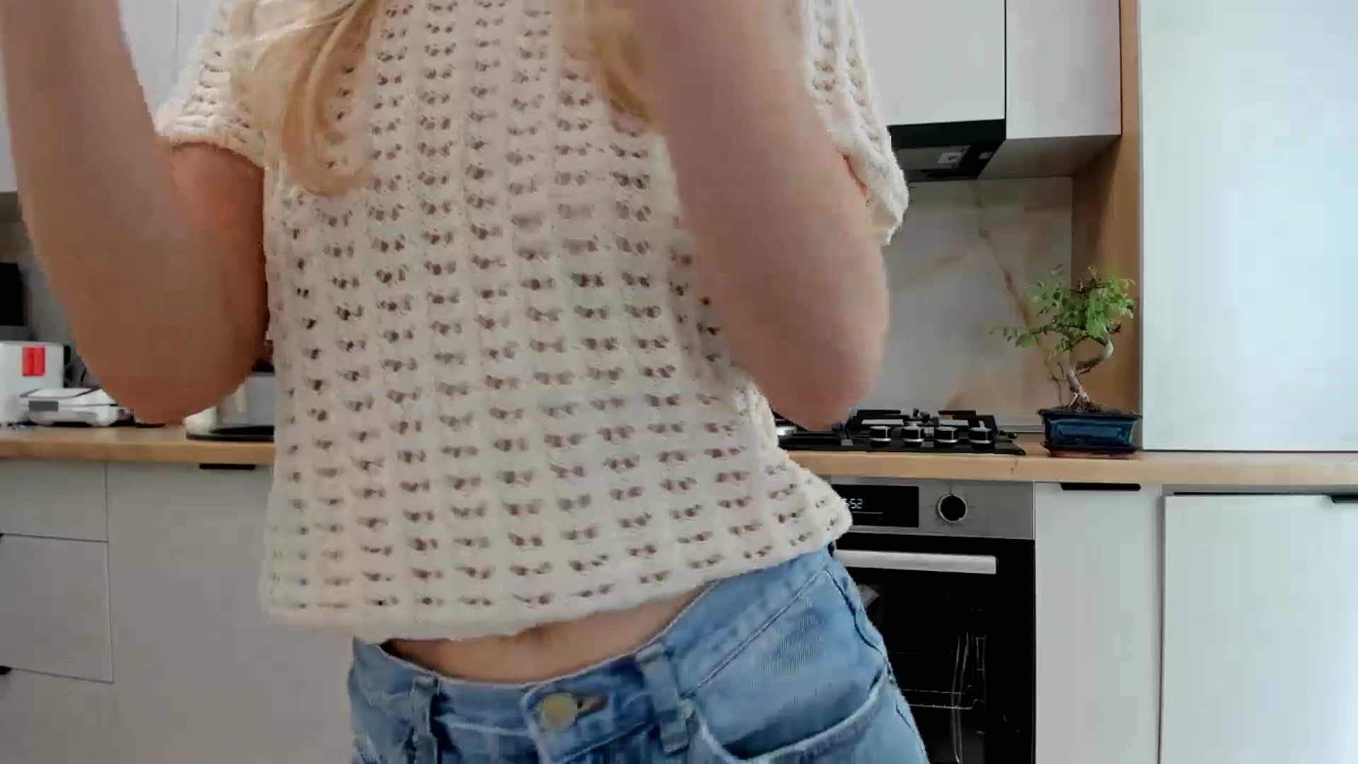 Gallery image thumbnail from DebbyPaige's myfreecams stream on, 05/20/2024, 13:46 image 8 of 20