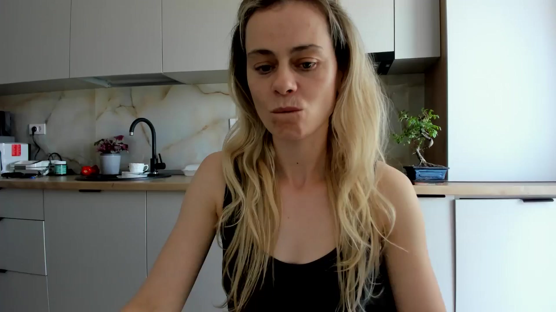 Gallery image thumbnail from DebbyPaige's myfreecams stream on, 05/21/2024, 13:45 image 1 of 20