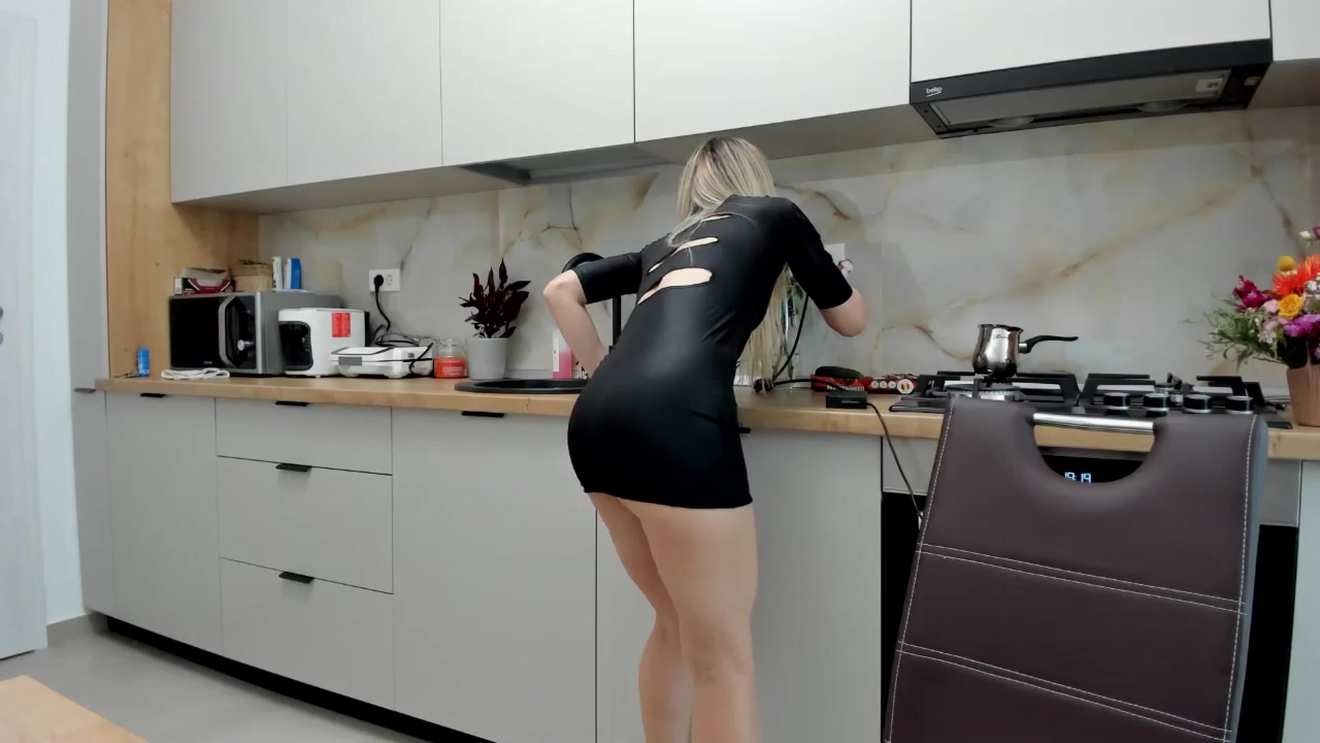 Gallery image thumbnail from DebbyPaige's myfreecams stream on, 05/25/2024, 16:58 image 12 of 20