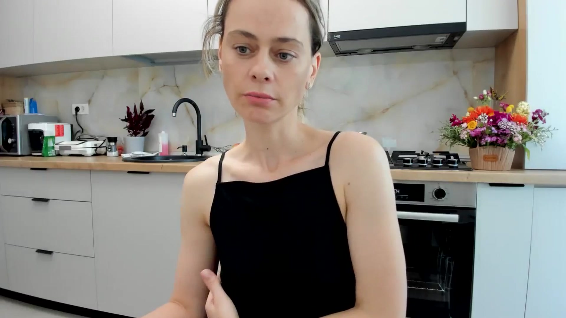 Gallery image thumbnail from DebbyPaige's myfreecams stream on, 05/26/2024, 13:19 image 14 of 20