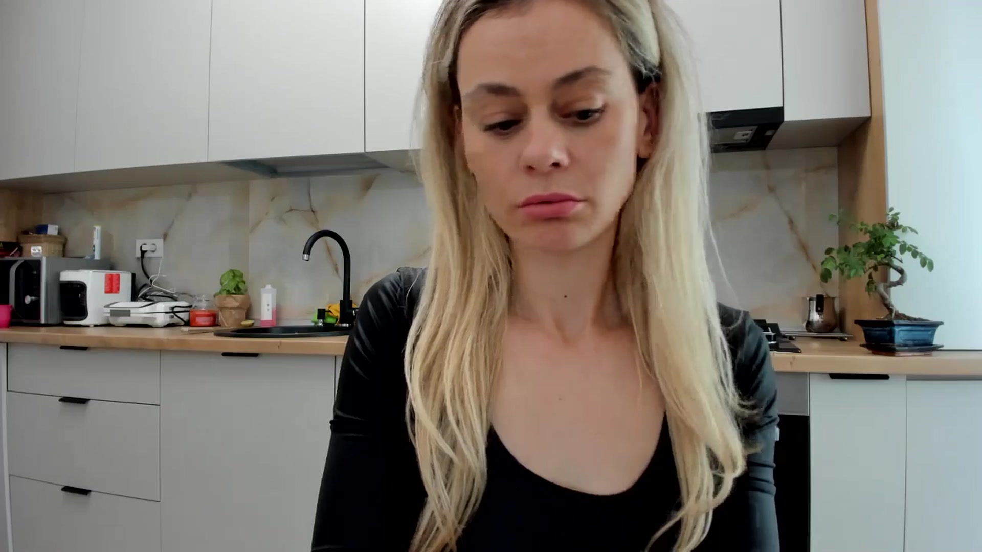 Gallery image thumbnail from DebbyPaige's myfreecams stream on, 05/28/2024, 12:08 image 19 of 20