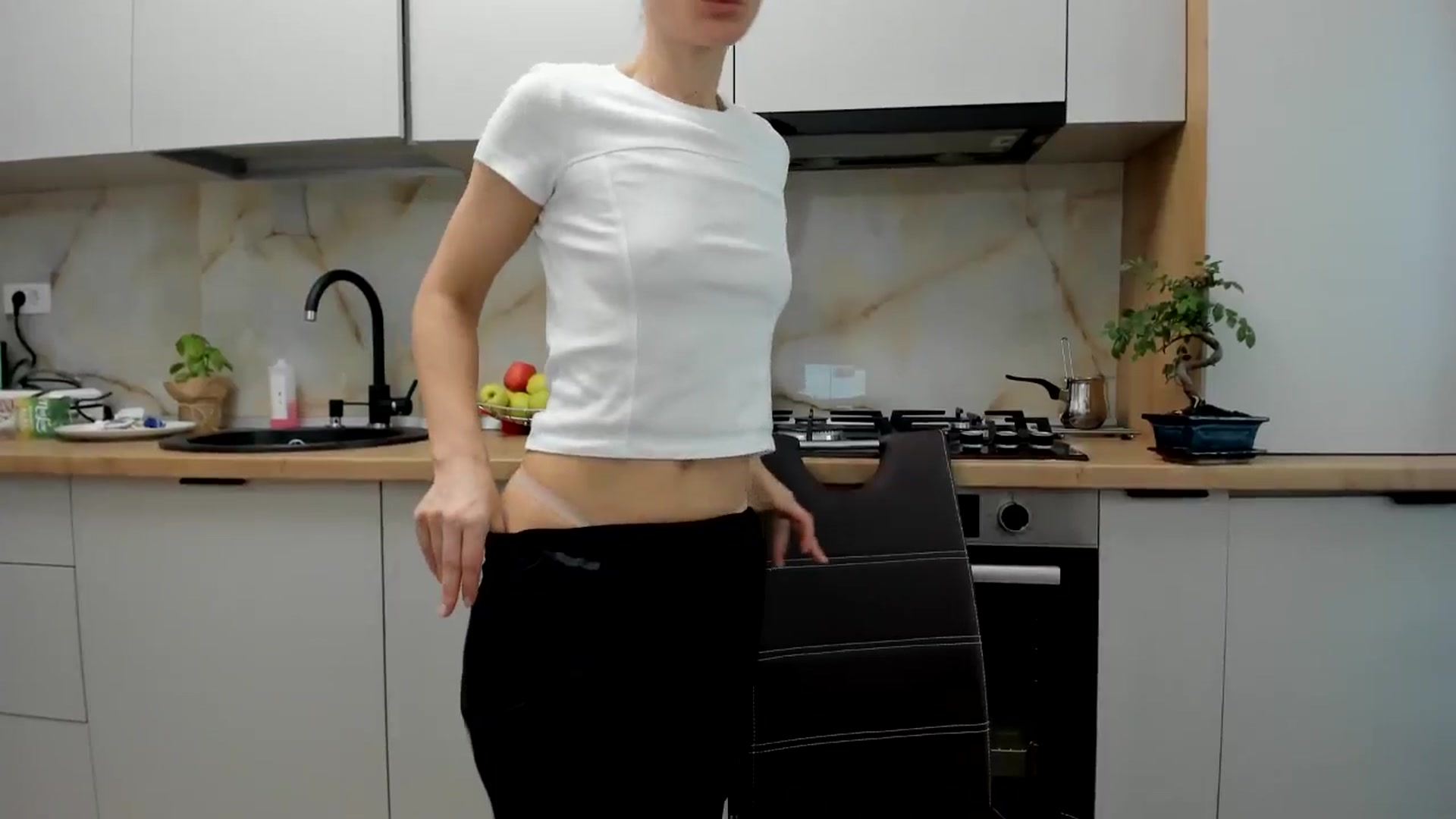 Gallery image thumbnail from DebbyPaige's myfreecams stream on, 05/29/2024, 13:44 image 9 of 20