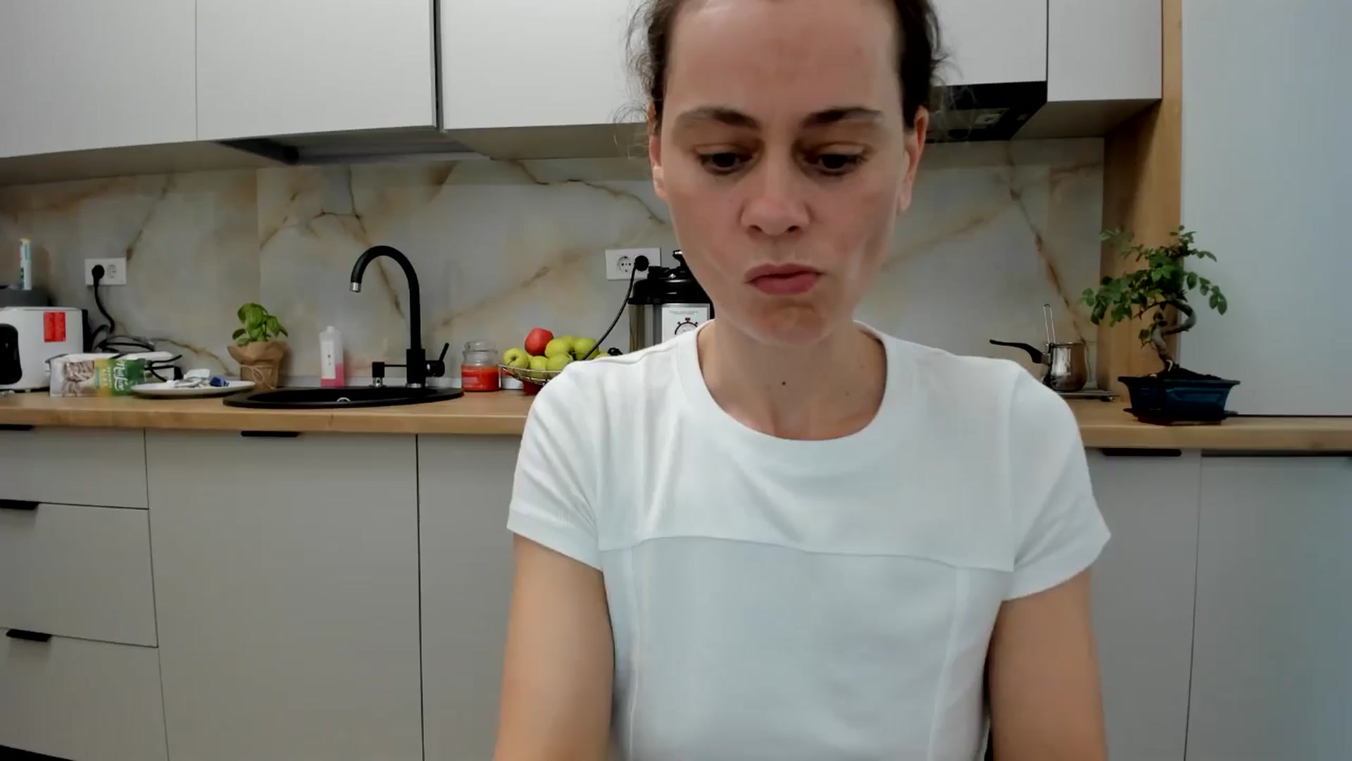 Gallery image thumbnail from DebbyPaige's myfreecams stream on, 05/29/2024, 13:44 image 16 of 20